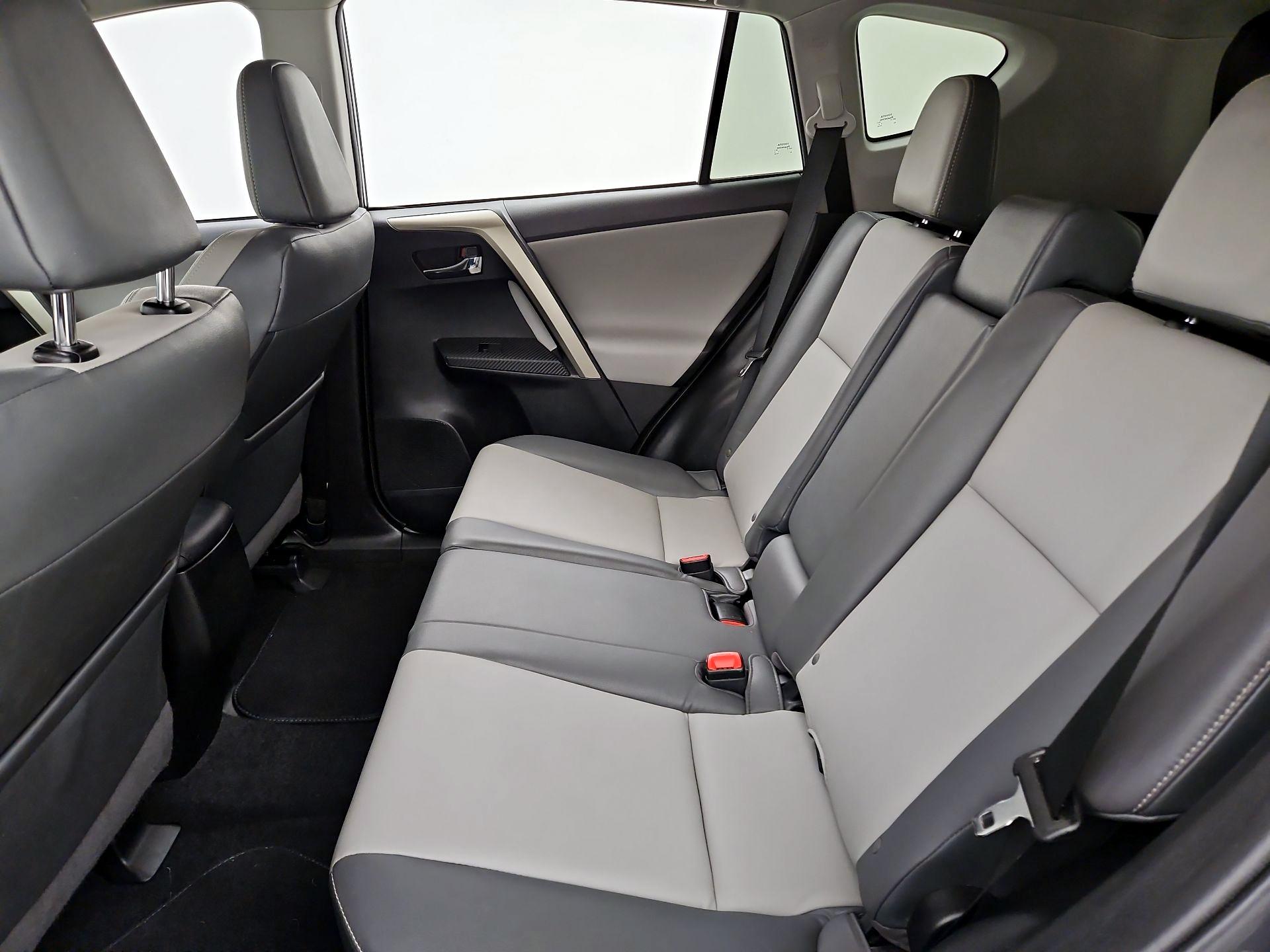 Thumbnail: 2014 Toyota RAV4 - 20