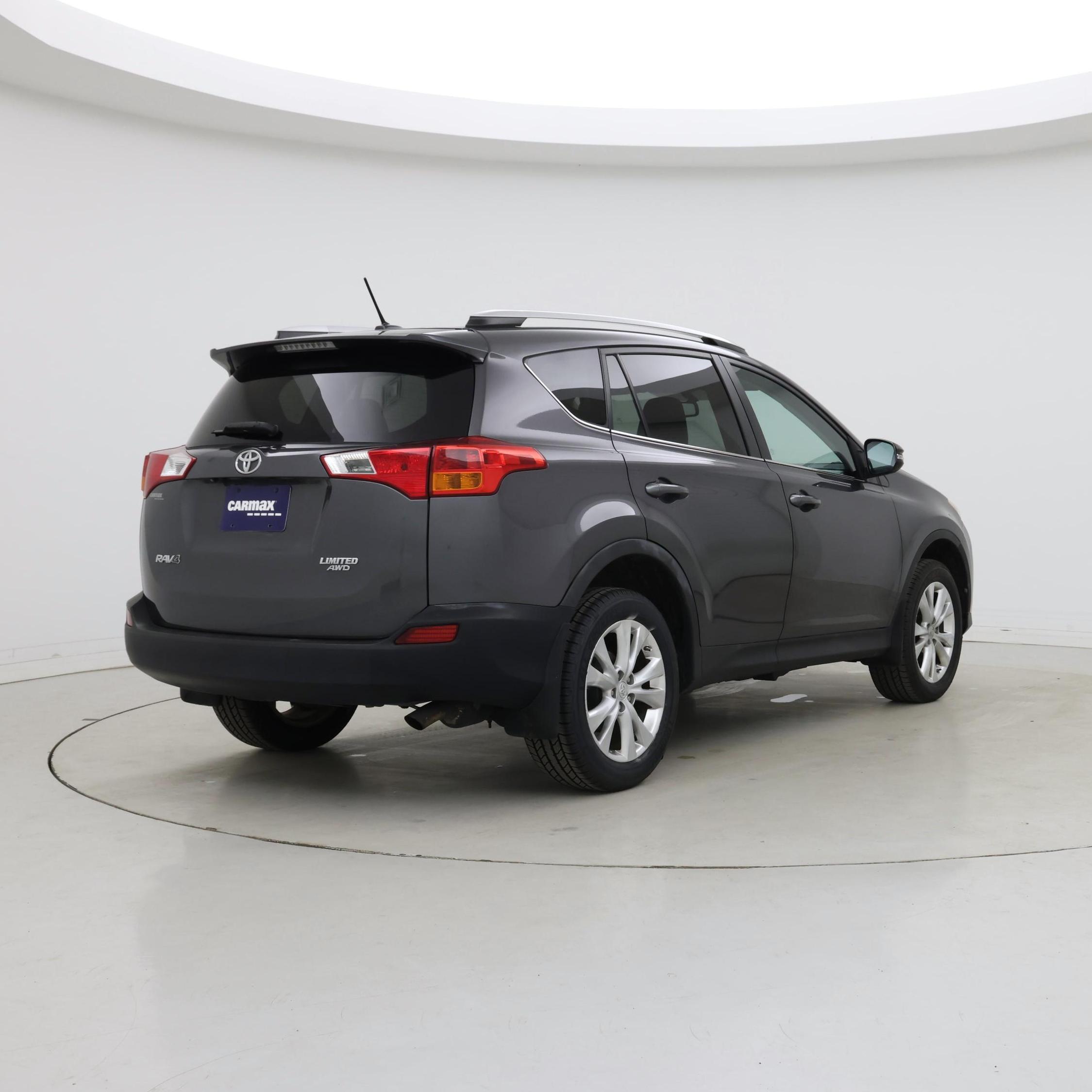 Thumbnail: 2014 Toyota RAV4 - 8