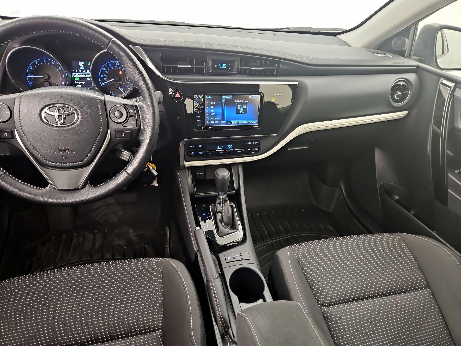 Thumbnail: 2018 Toyota Corolla iM - 9