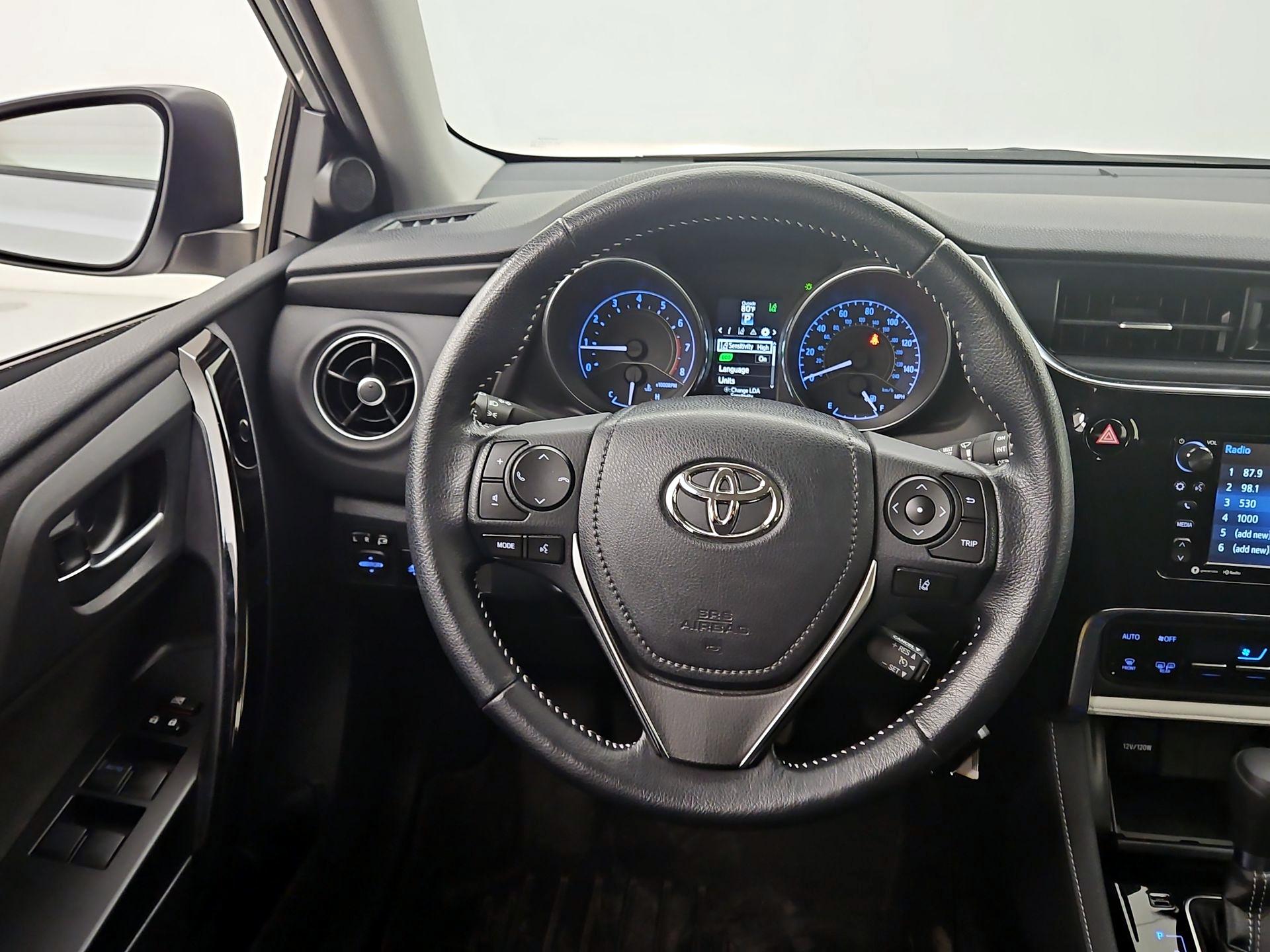 Thumbnail: 2018 Toyota Corolla iM - 10