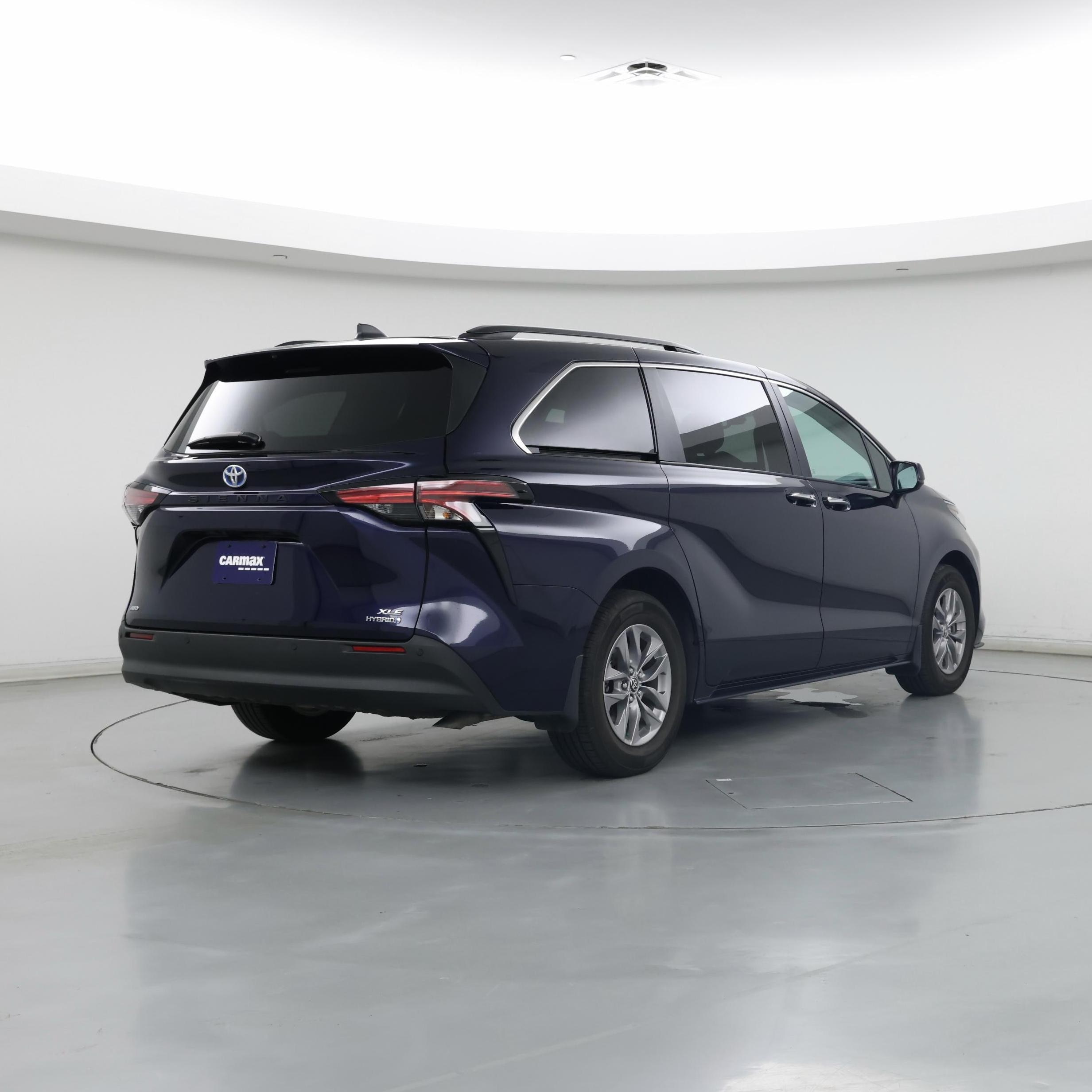 Thumbnail: 2022 Toyota Sienna - 8