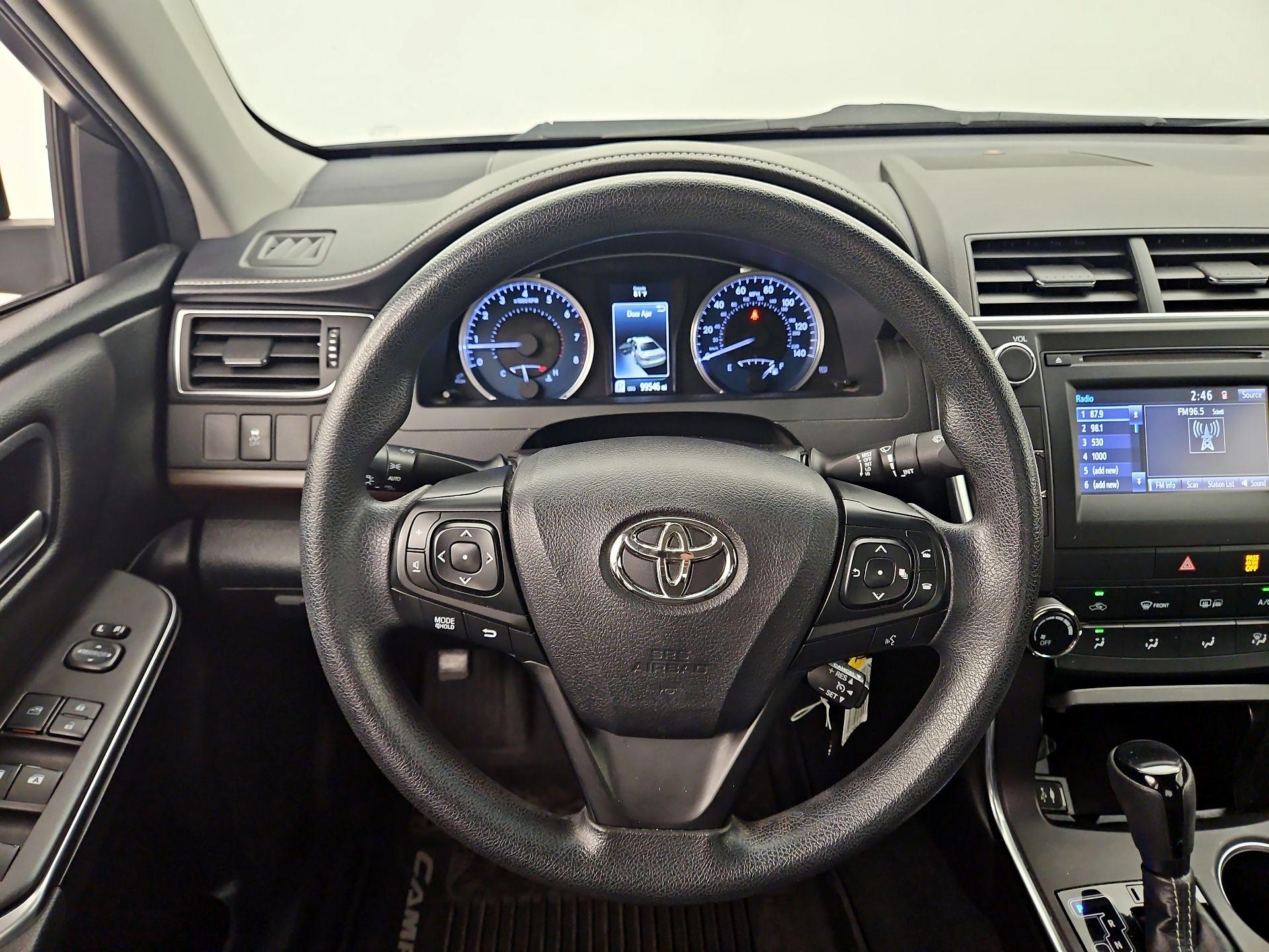 Thumbnail: 2017 Toyota Camry - 10