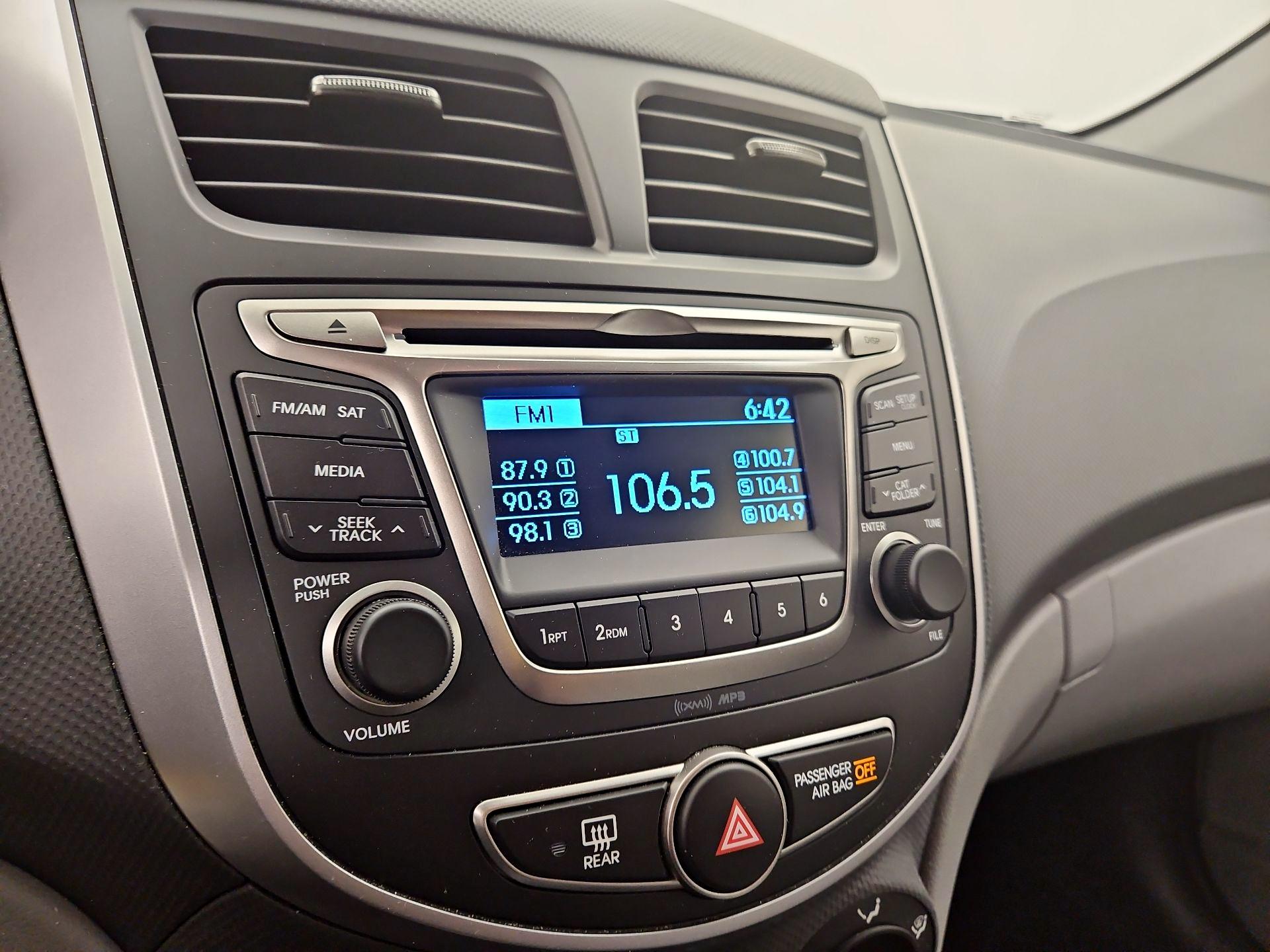 Thumbnail: 2017 Hyundai Accent - 14