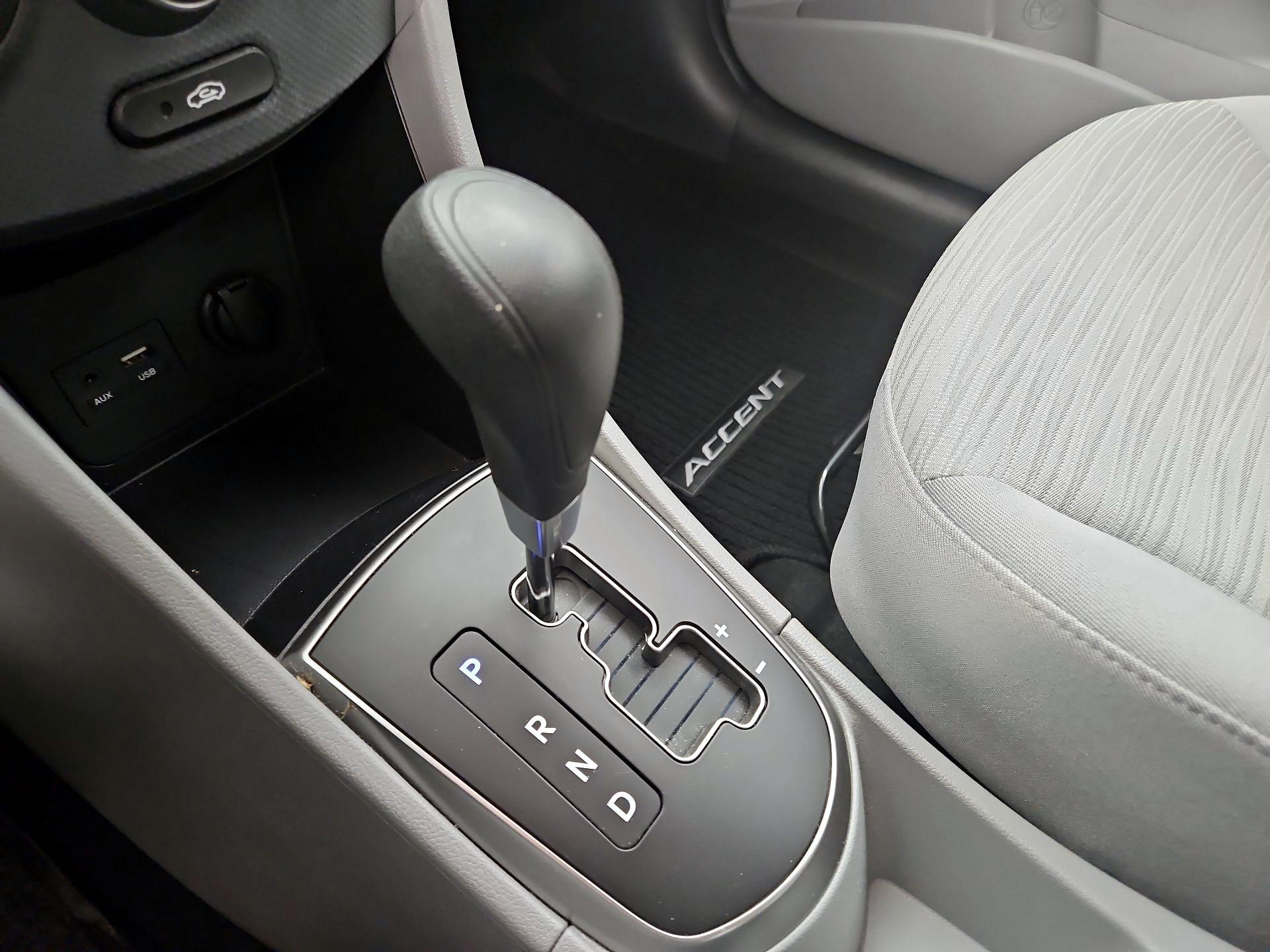 Thumbnail: 2017 Hyundai Accent - 16