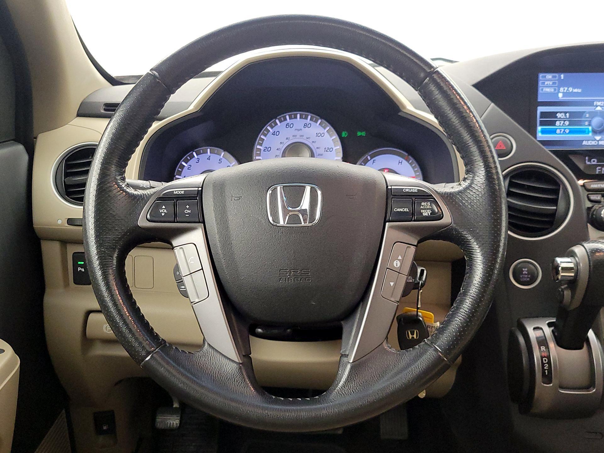 Thumbnail: 2015 Honda Pilot - 10