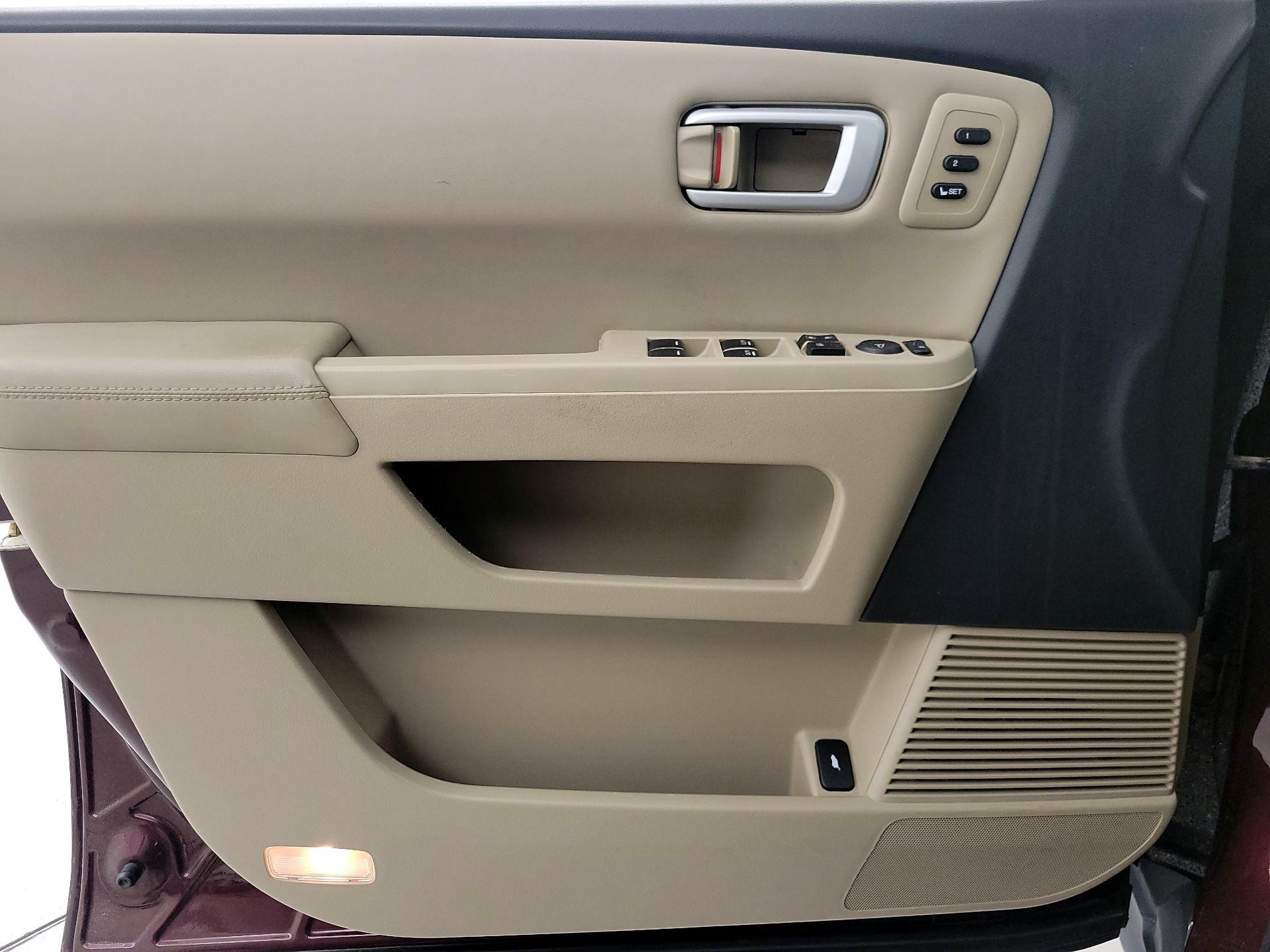 Thumbnail: 2015 Honda Pilot - 12