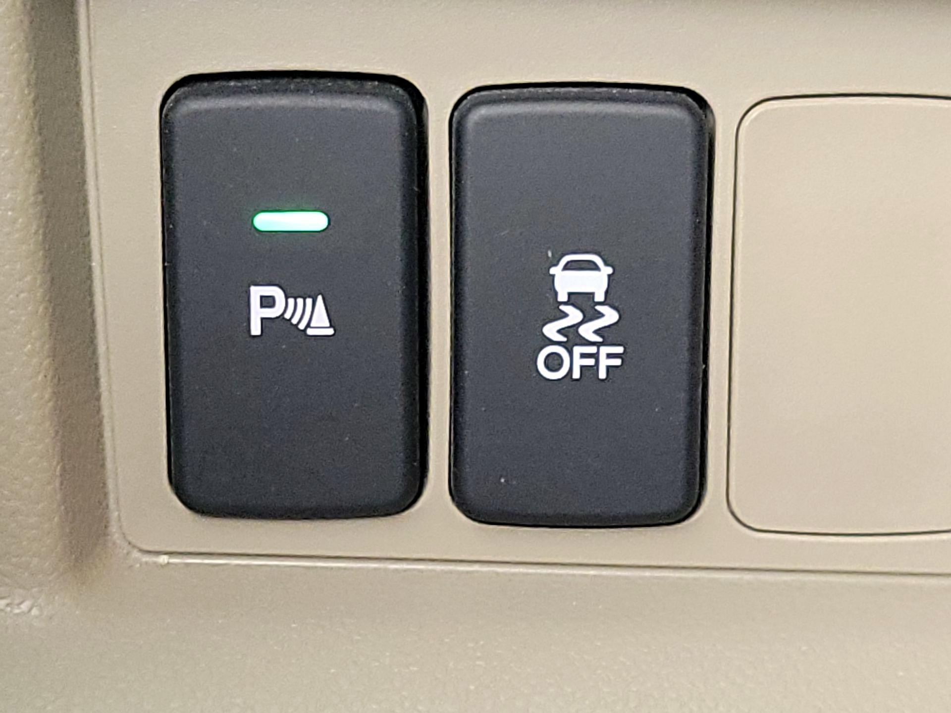 Thumbnail: 2015 Honda Pilot - 13