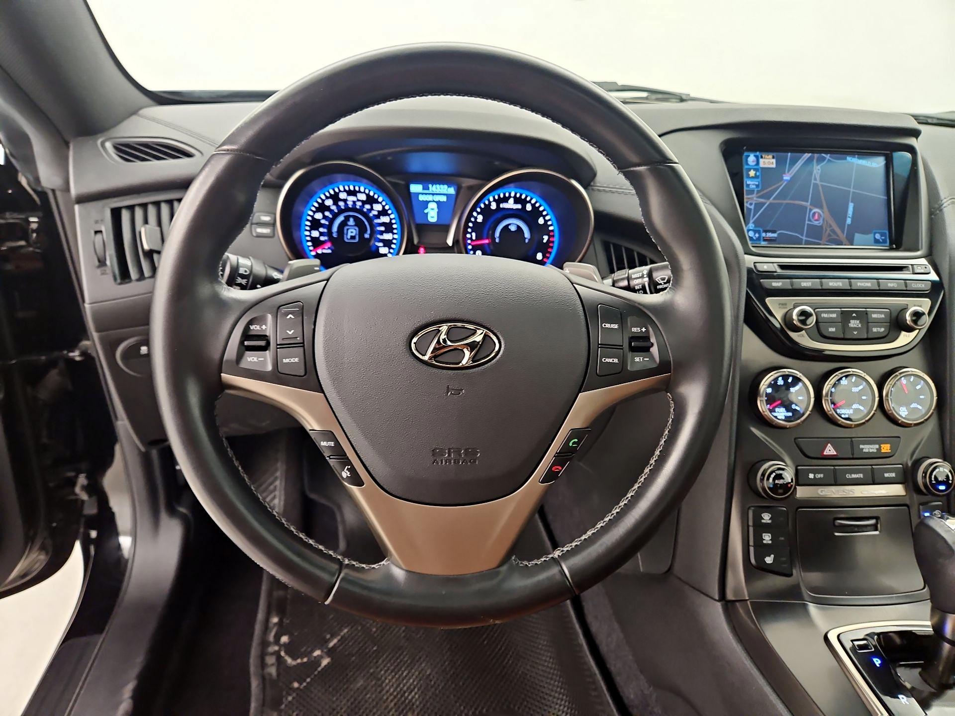 Thumbnail: 2013 Hyundai Genesis - 10