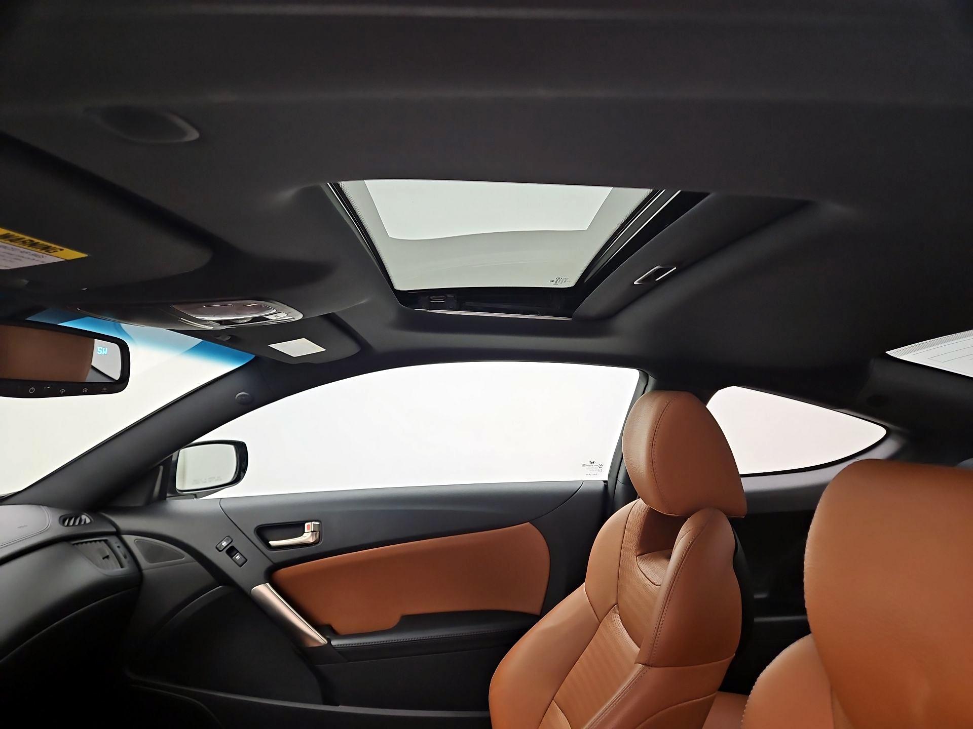 Thumbnail: 2013 Hyundai Genesis - 19