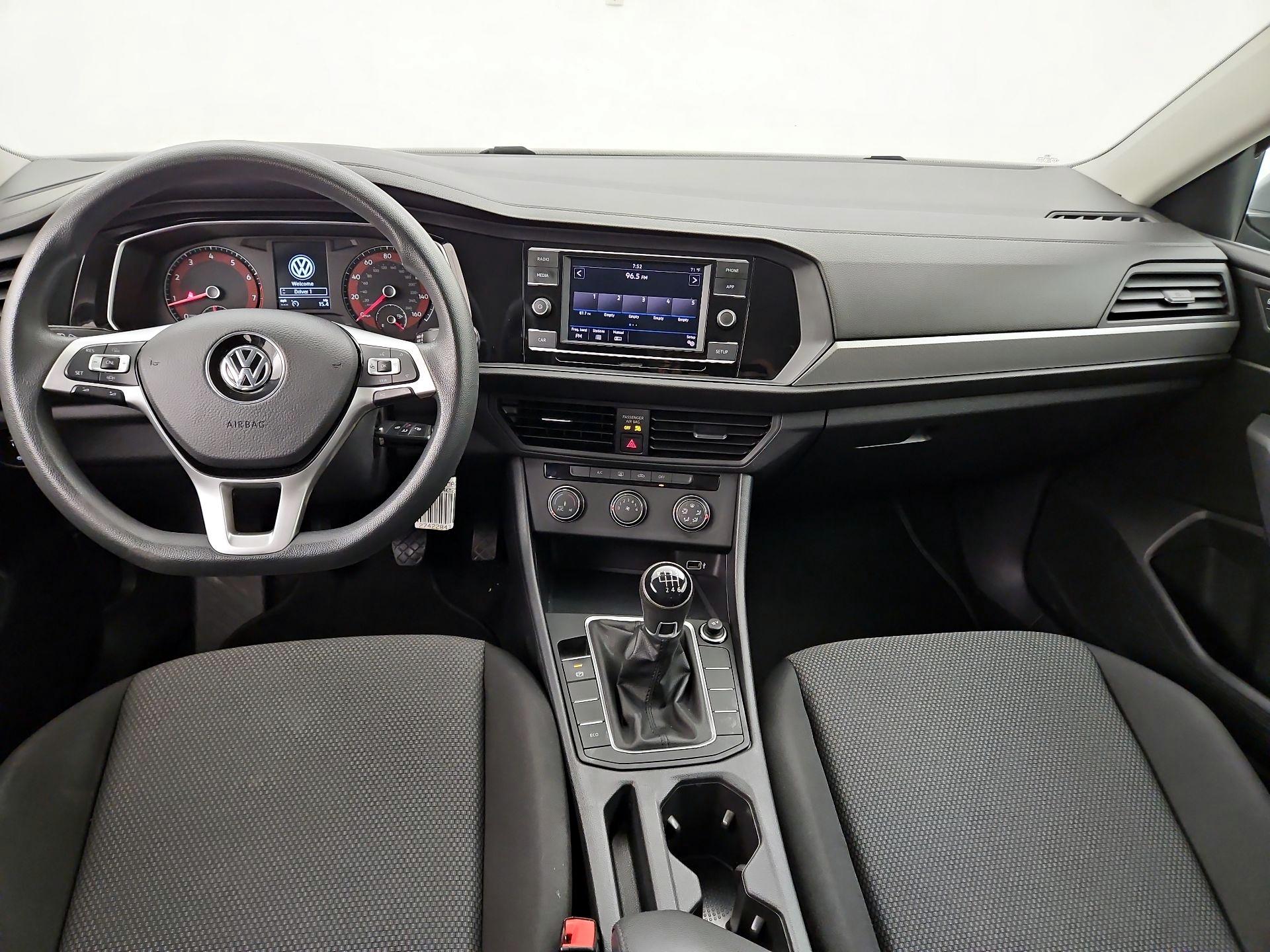 Thumbnail: 2019 Volkswagen Jetta - 9