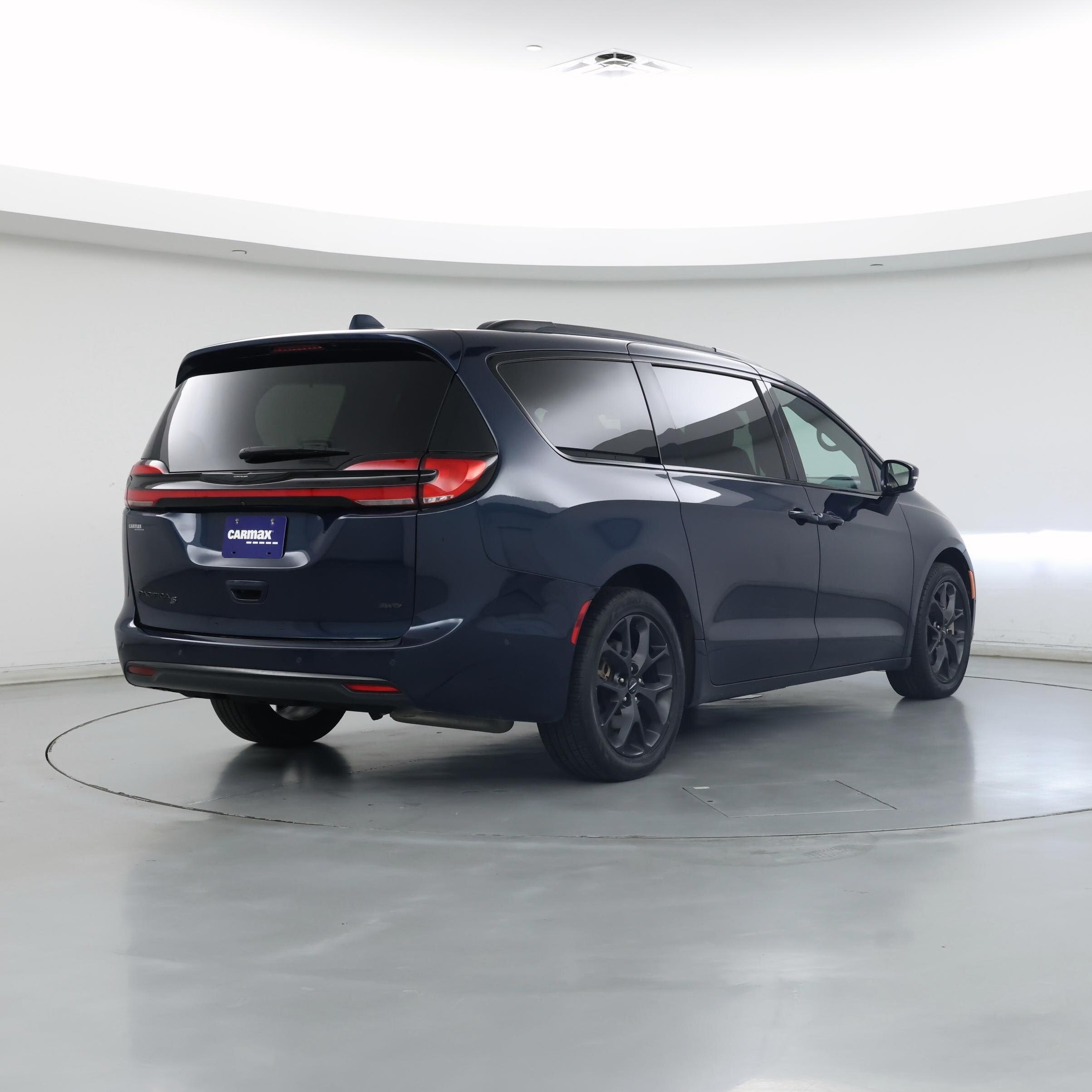 Thumbnail: 2022 Chrysler Pacifica - 8
