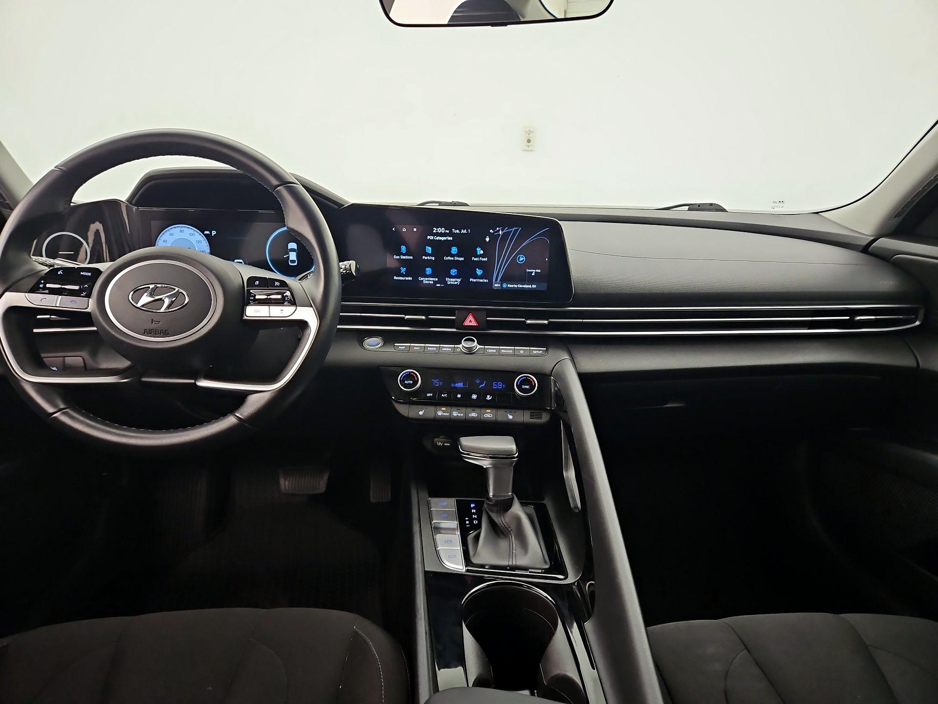 Thumbnail: 2023 Hyundai Elantra - 9