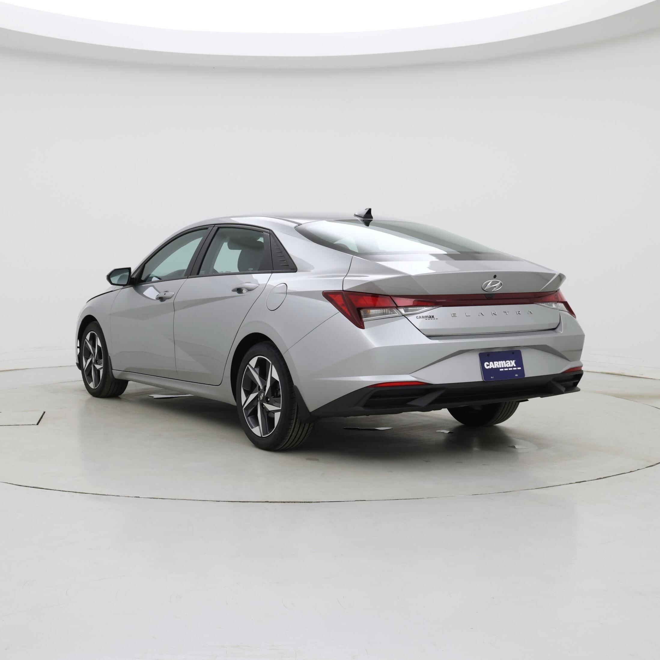 Thumbnail: 2023 Hyundai Elantra - 2