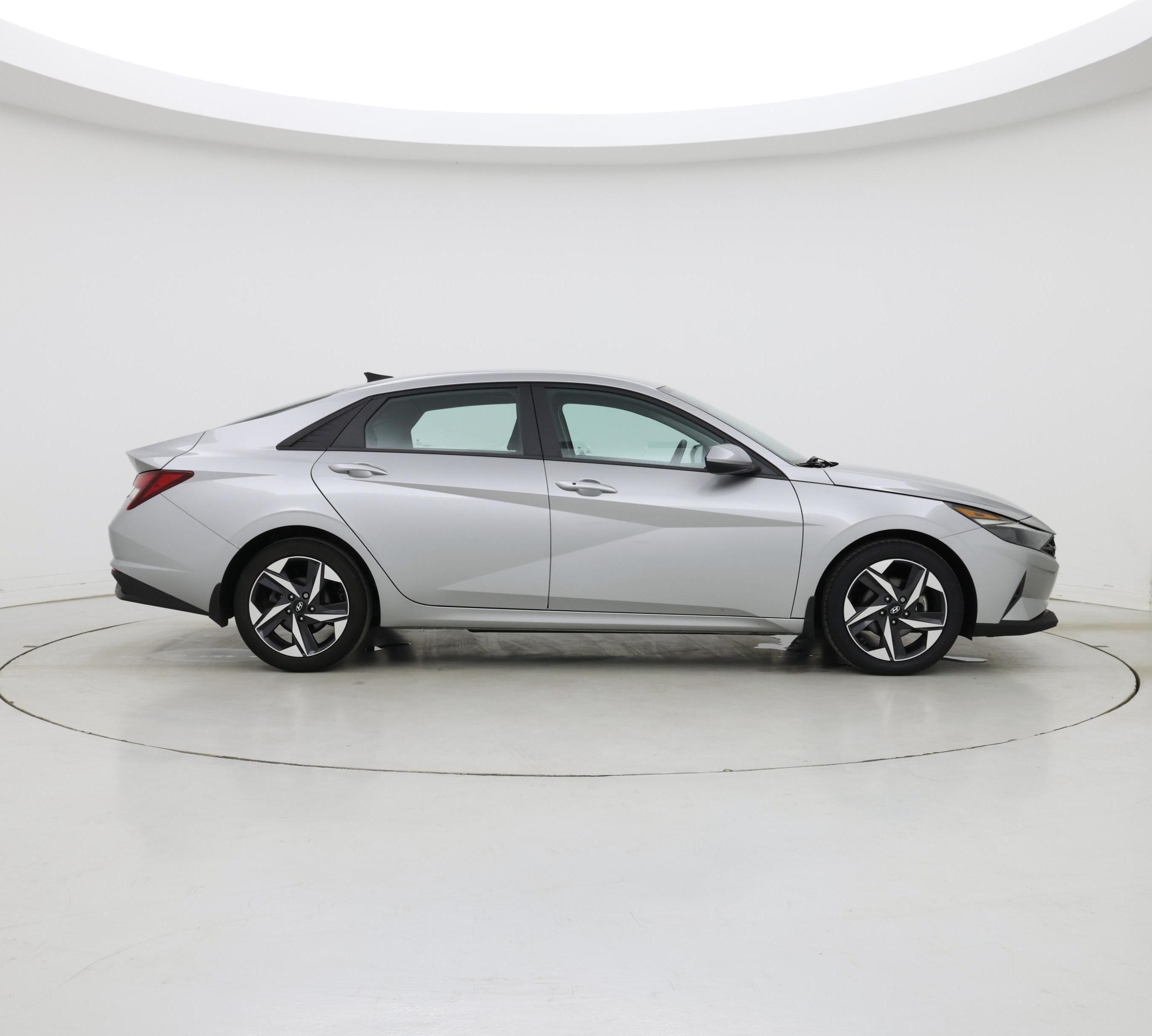 Thumbnail: 2023 Hyundai Elantra - 7
