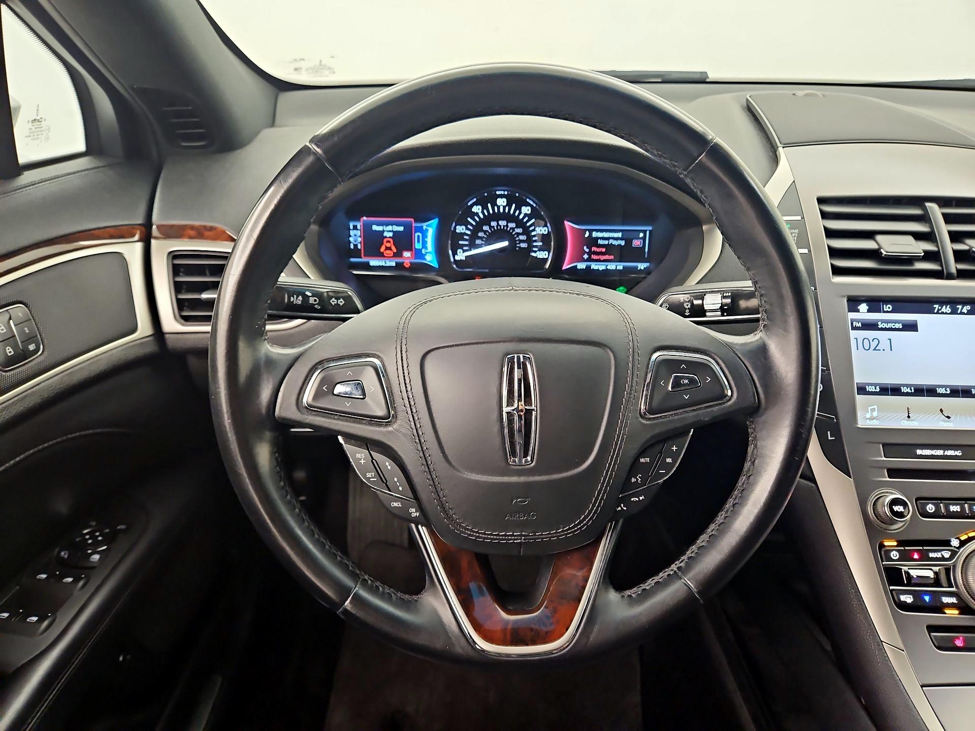 Thumbnail: 2017 Lincoln MKZ - 10