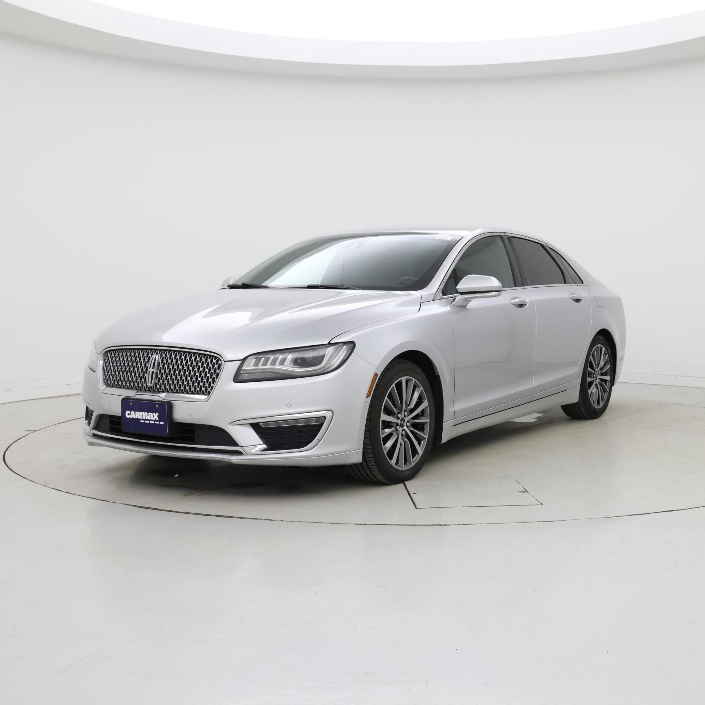 Thumbnail: 2017 Lincoln MKZ - 4