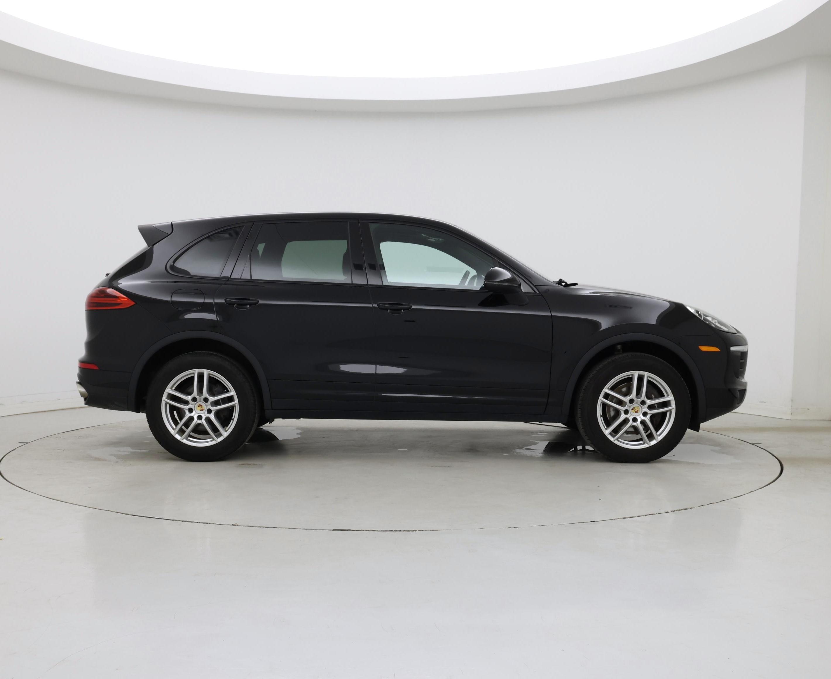 Thumbnail: 2016 Porsche Cayenne - 7