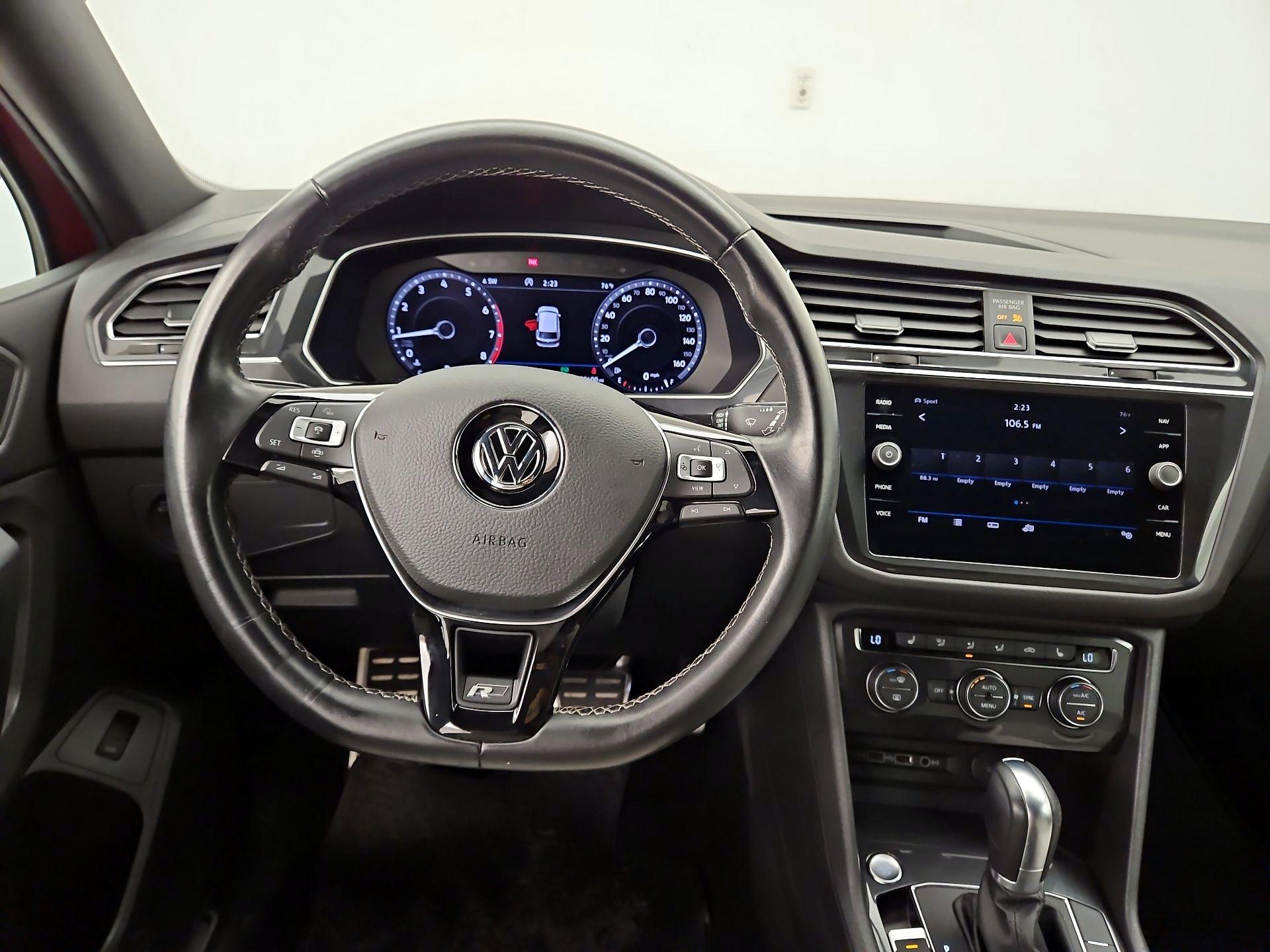Thumbnail: 2019 Volkswagen Tiguan - 10