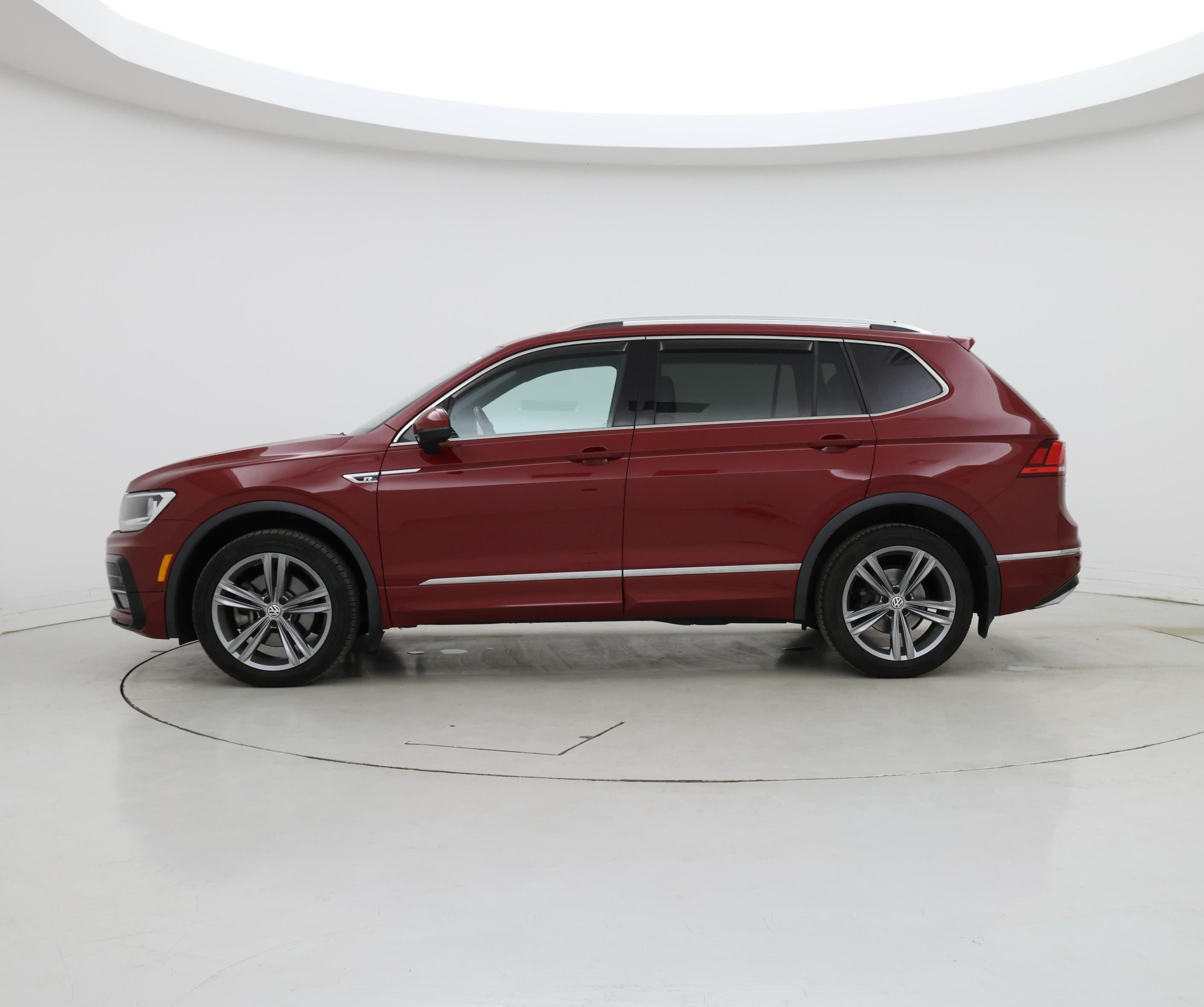 Thumbnail: 2019 Volkswagen Tiguan - 3