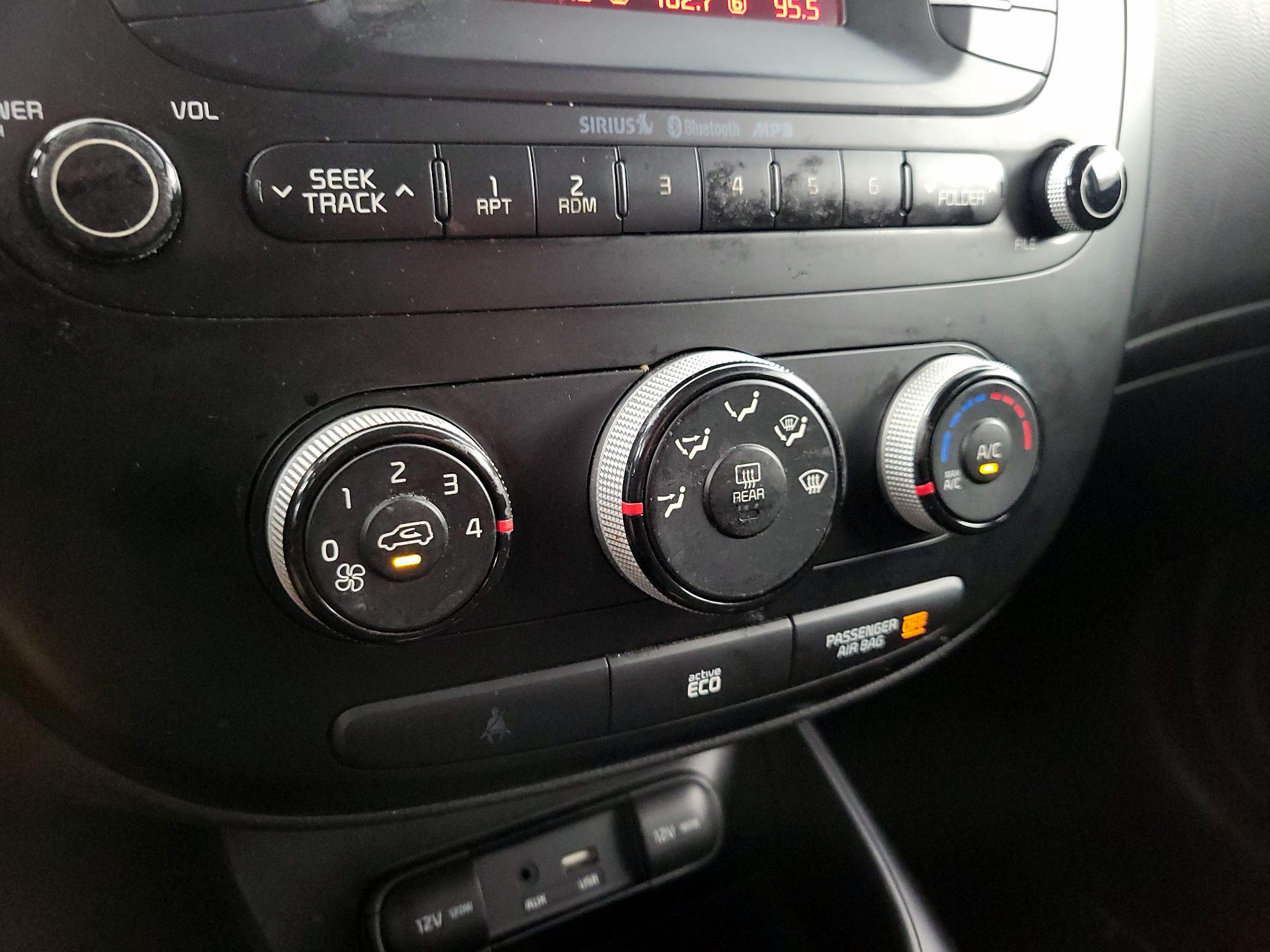 Thumbnail: 2016 Kia Soul - 15