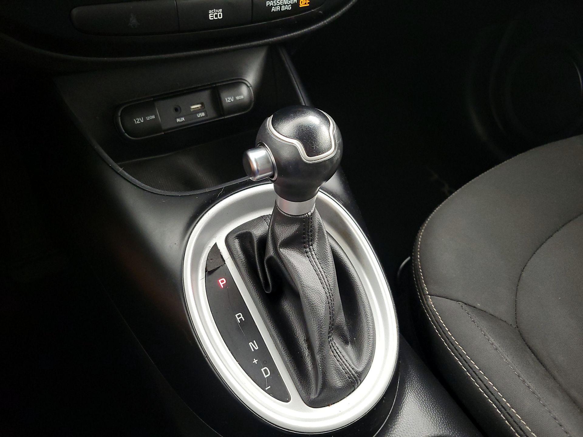 Thumbnail: 2016 Kia Soul - 16