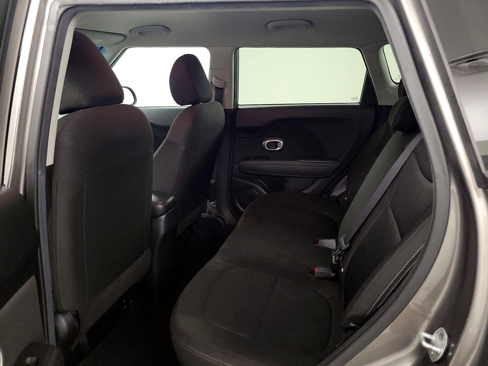 Thumbnail: 2016 Kia Soul - 18