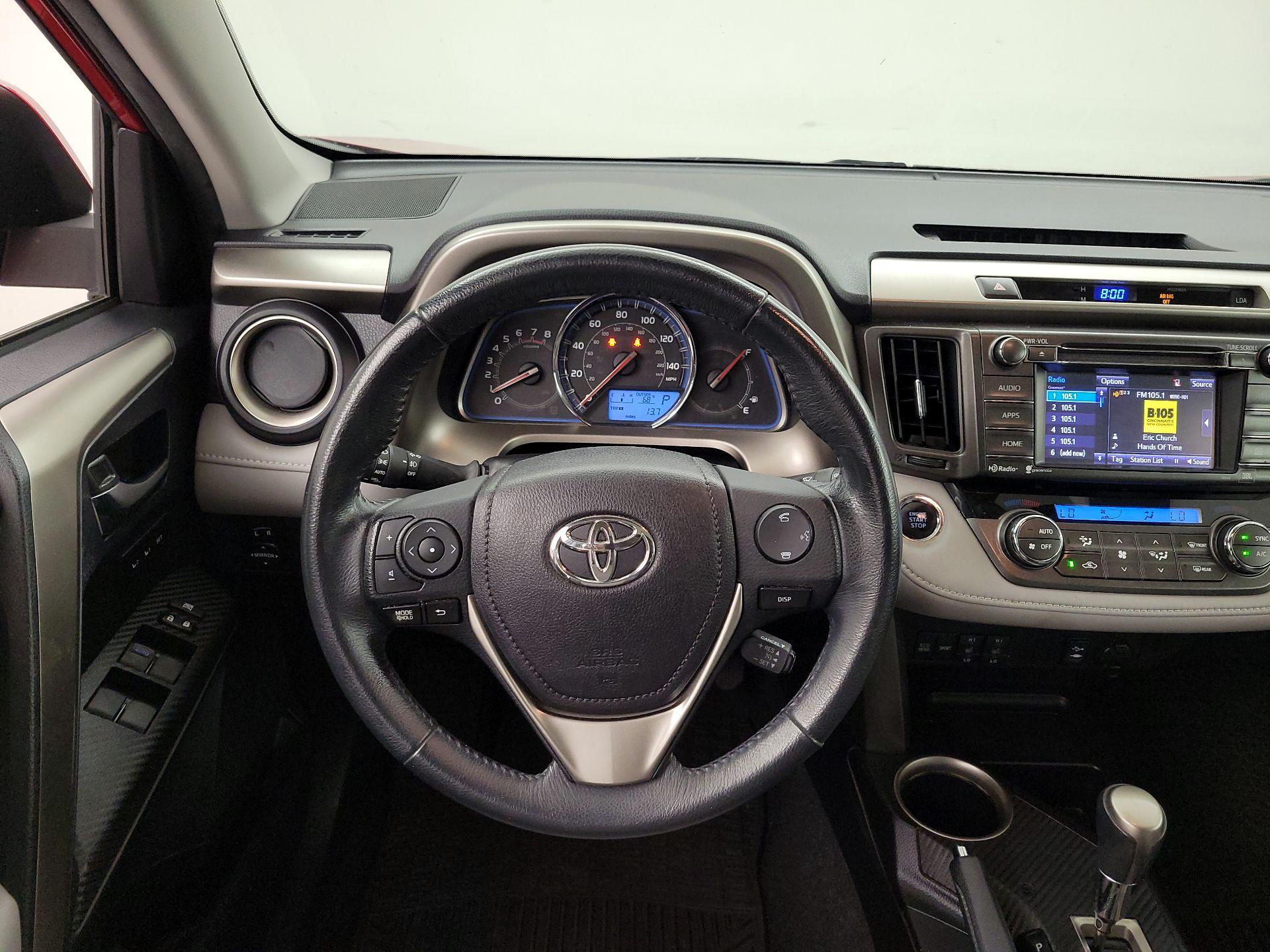 Thumbnail: 2015 Toyota RAV4 - 10