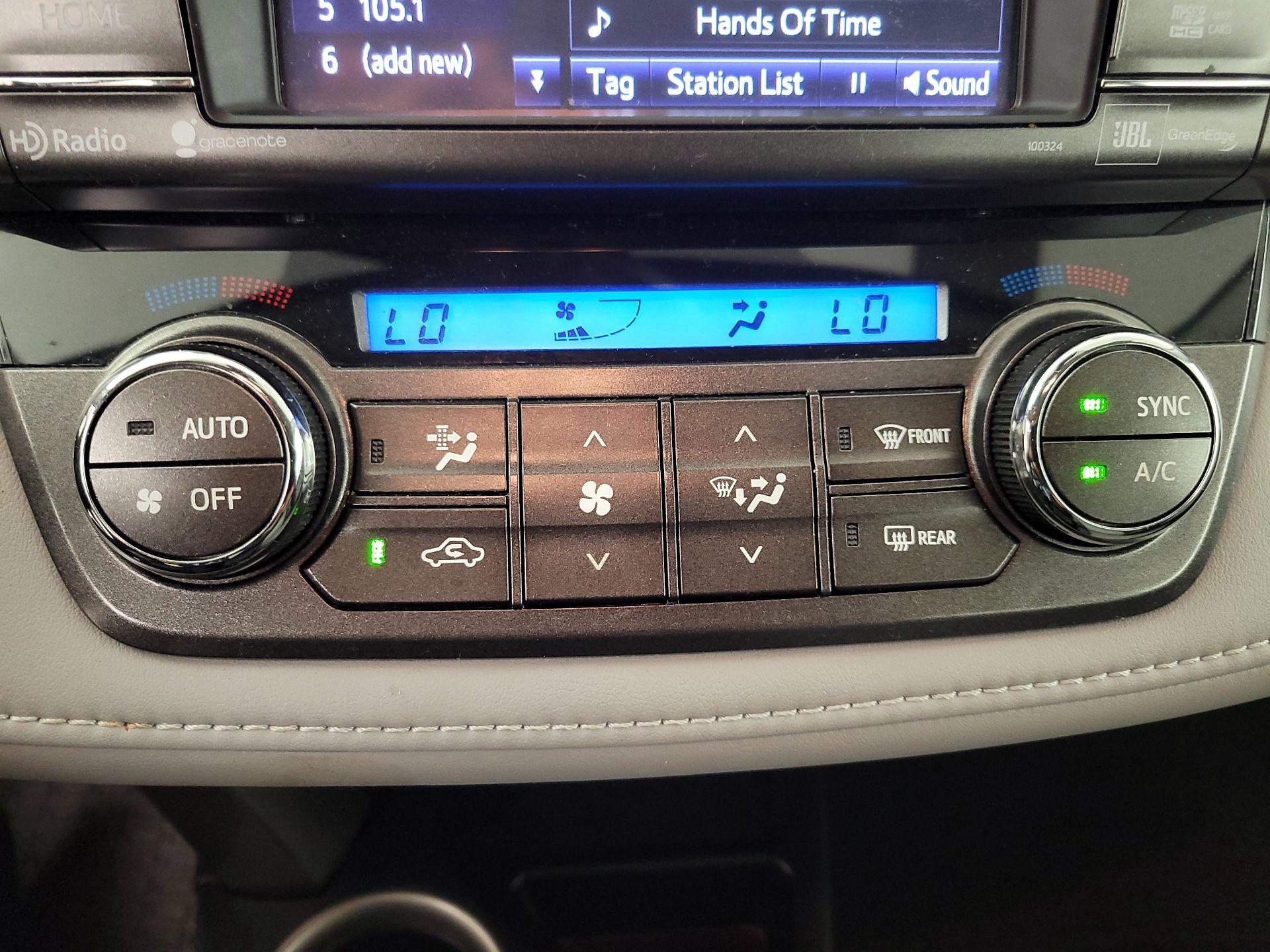 Thumbnail: 2015 Toyota RAV4 - 16