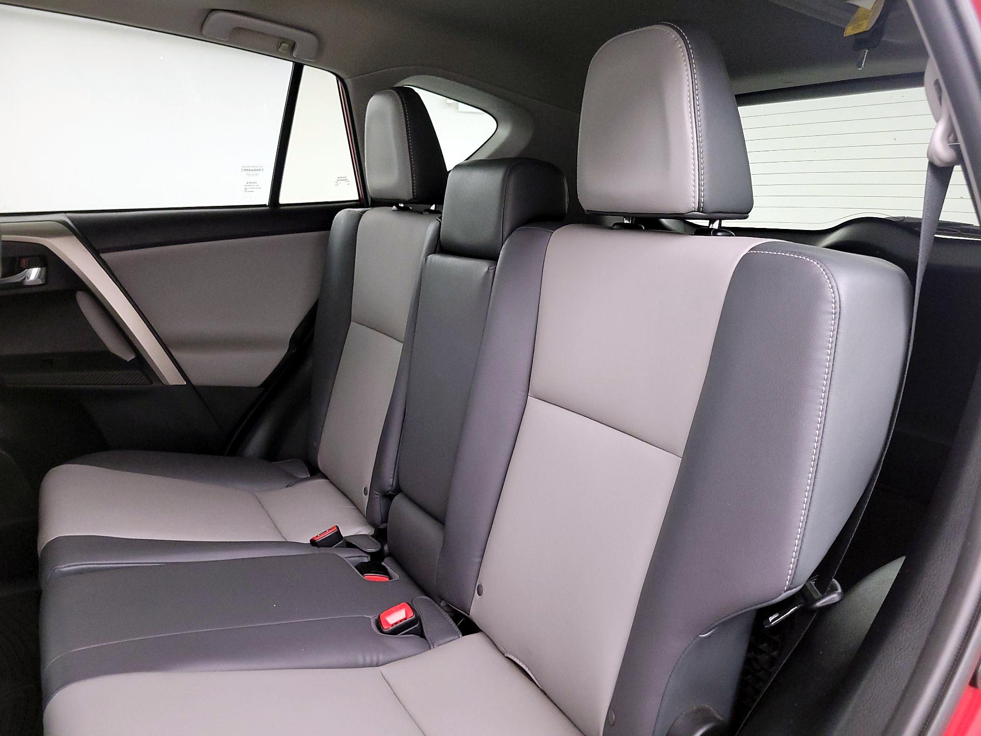Thumbnail: 2015 Toyota RAV4 - 20