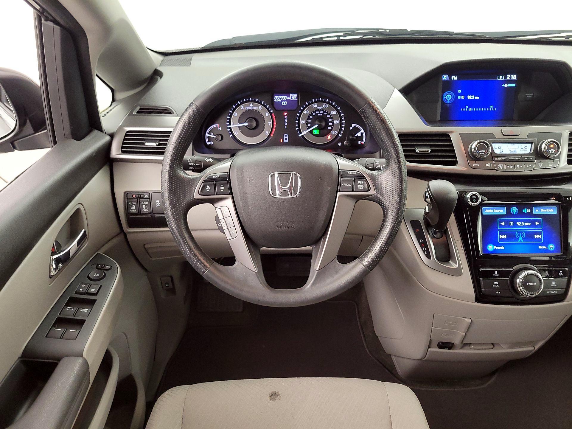 Thumbnail: 2015 Honda Odyssey - 10