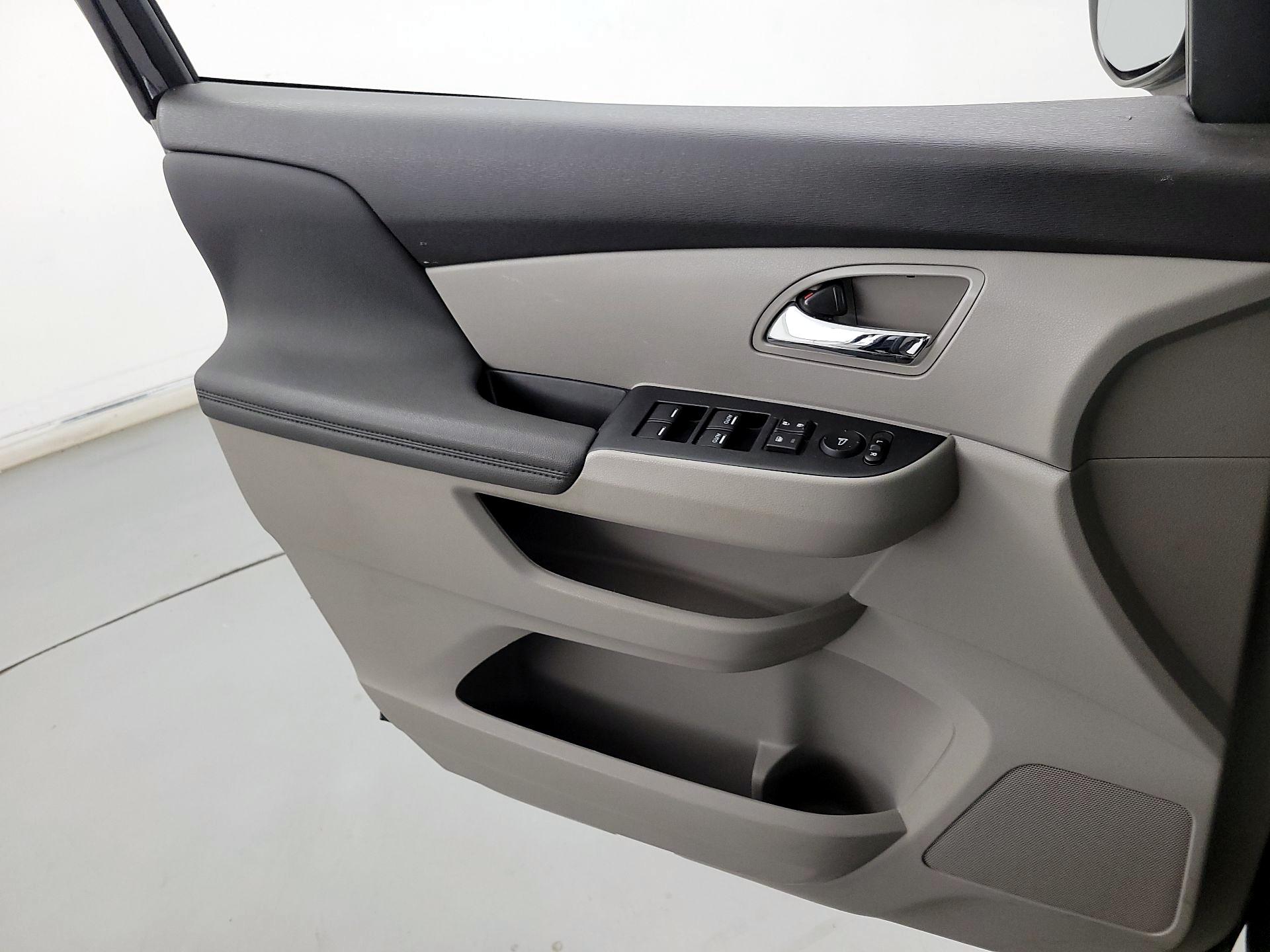 Thumbnail: 2015 Honda Odyssey - 12