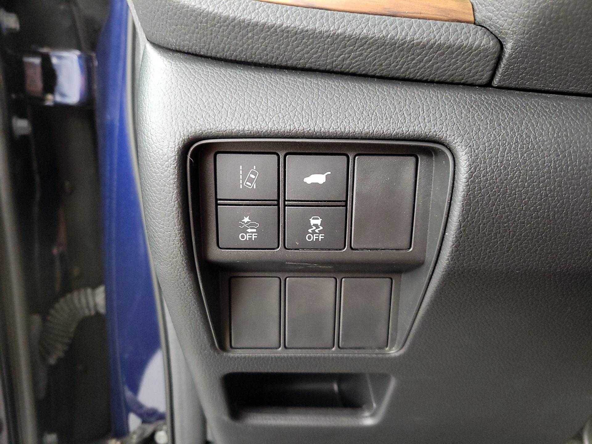Thumbnail: 2018 Honda CR-V - 13