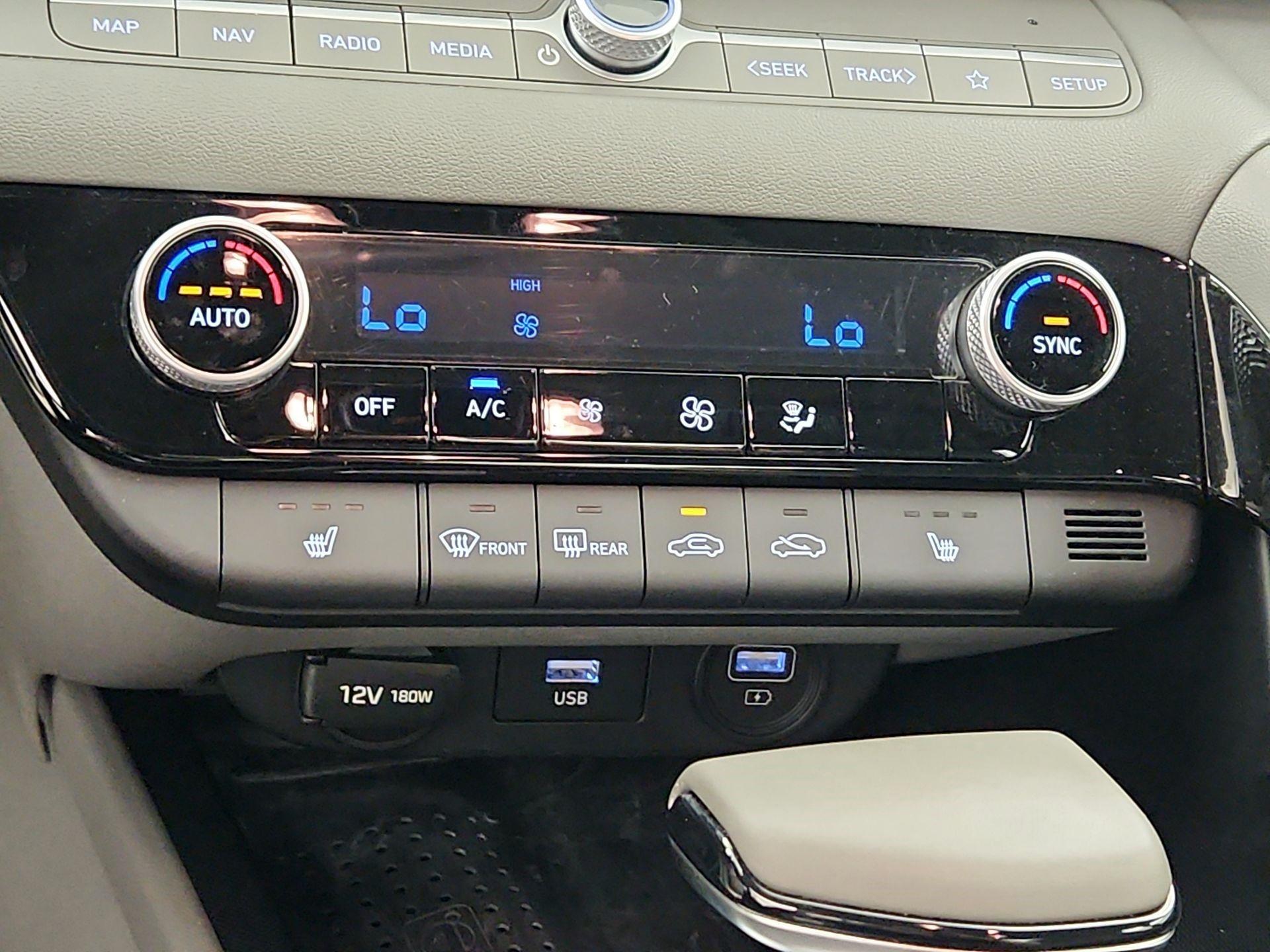 Thumbnail: 2023 Hyundai Elantra - 17