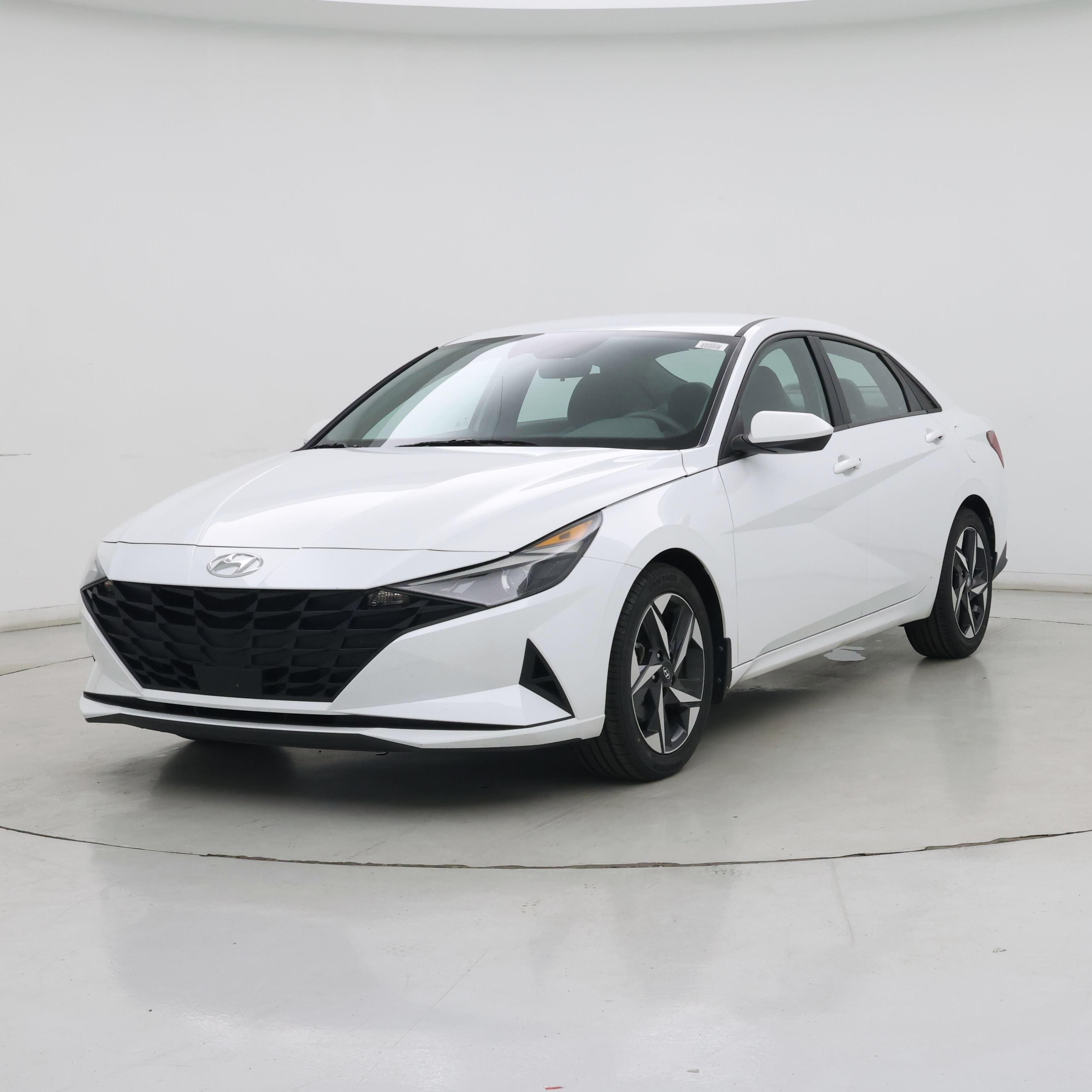 Thumbnail: 2023 Hyundai Elantra - 4