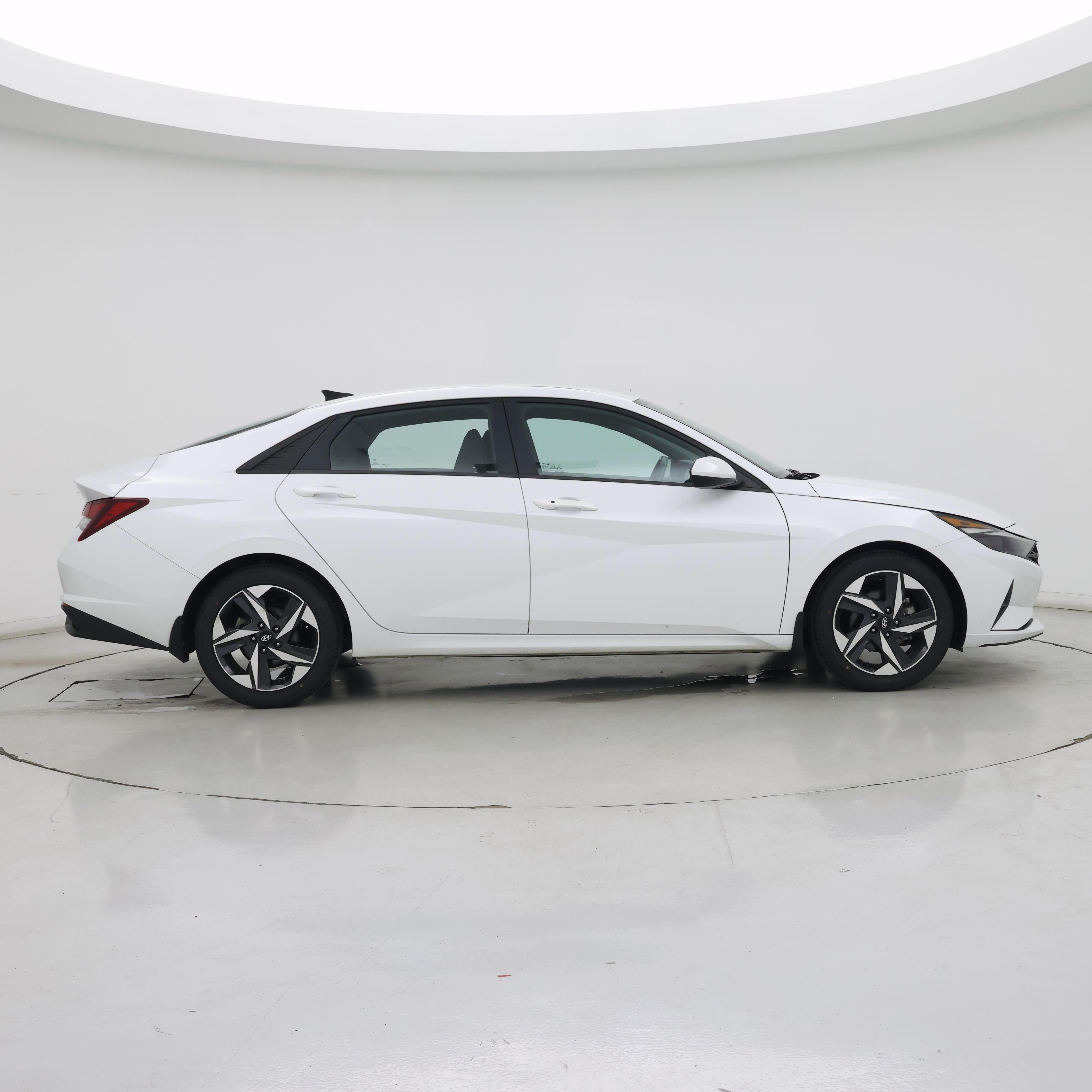 Thumbnail: 2023 Hyundai Elantra - 7