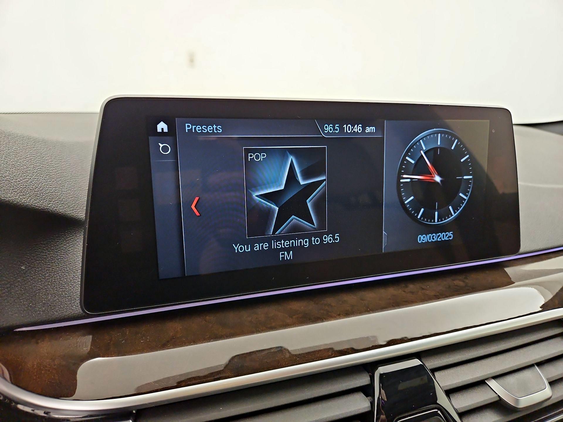 Thumbnail: 2017 BMW 5 Series - 16