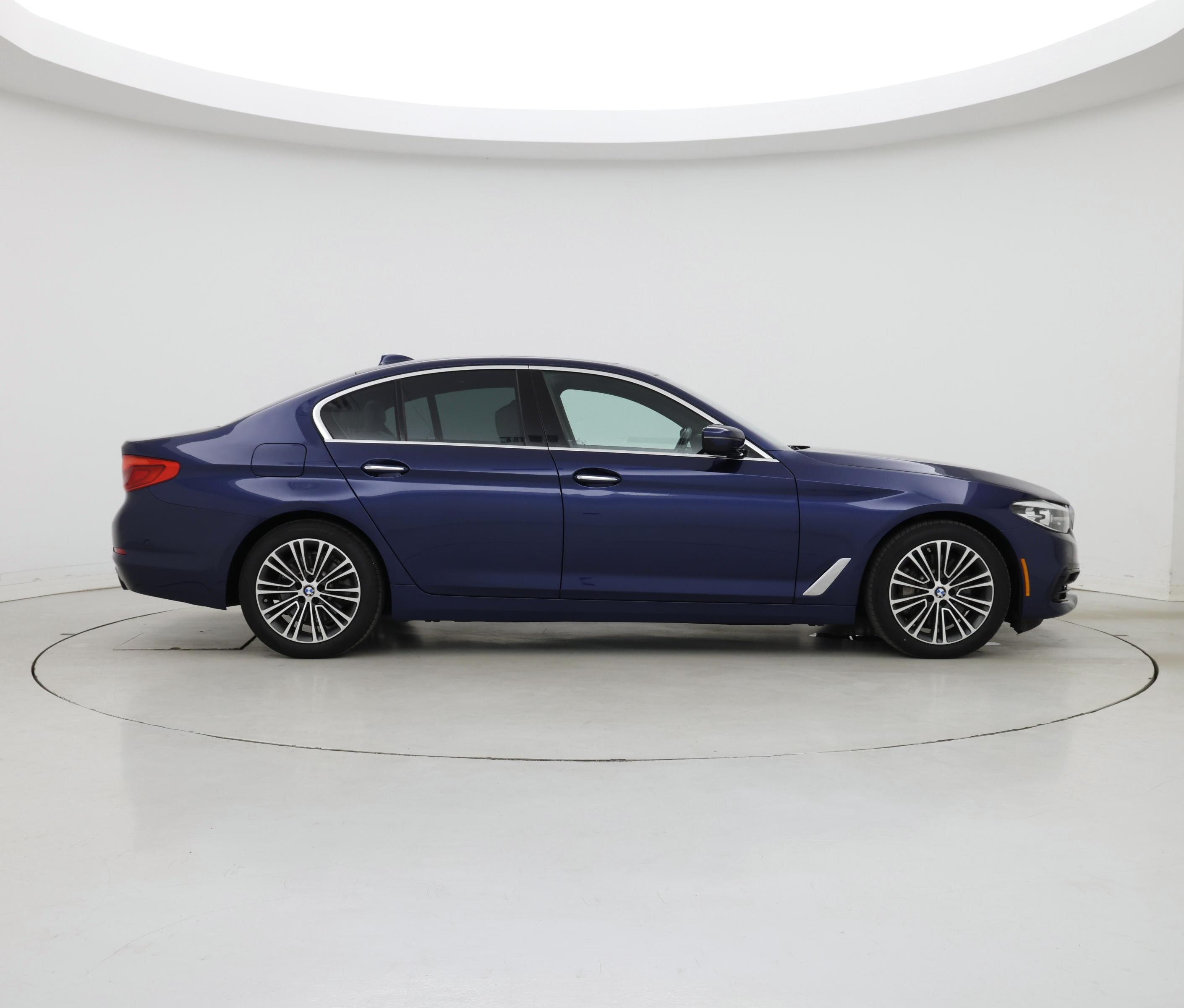 Thumbnail: 2017 BMW 5 Series - 7