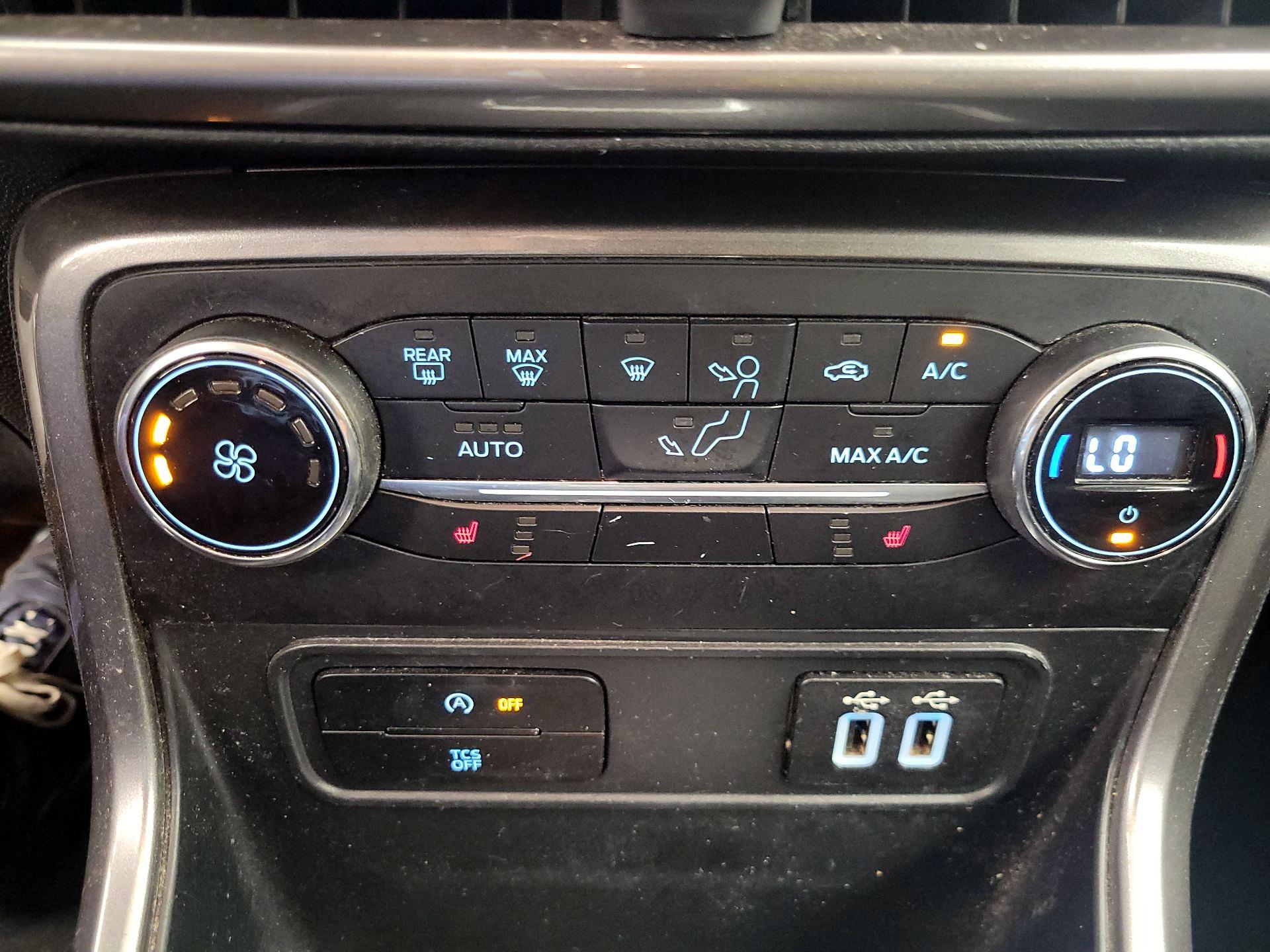 Thumbnail: 2019 Ford EcoSport - 17