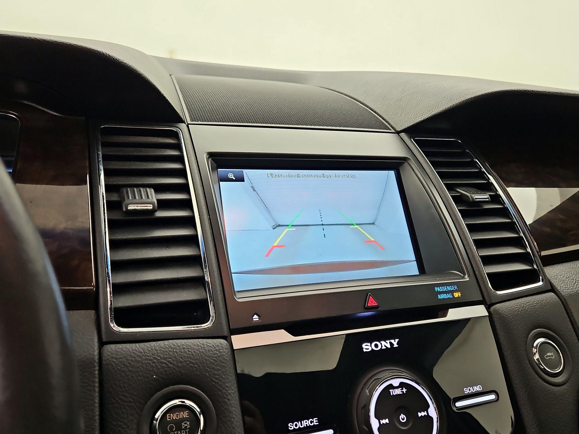 Thumbnail: 2015 Ford Taurus - 15