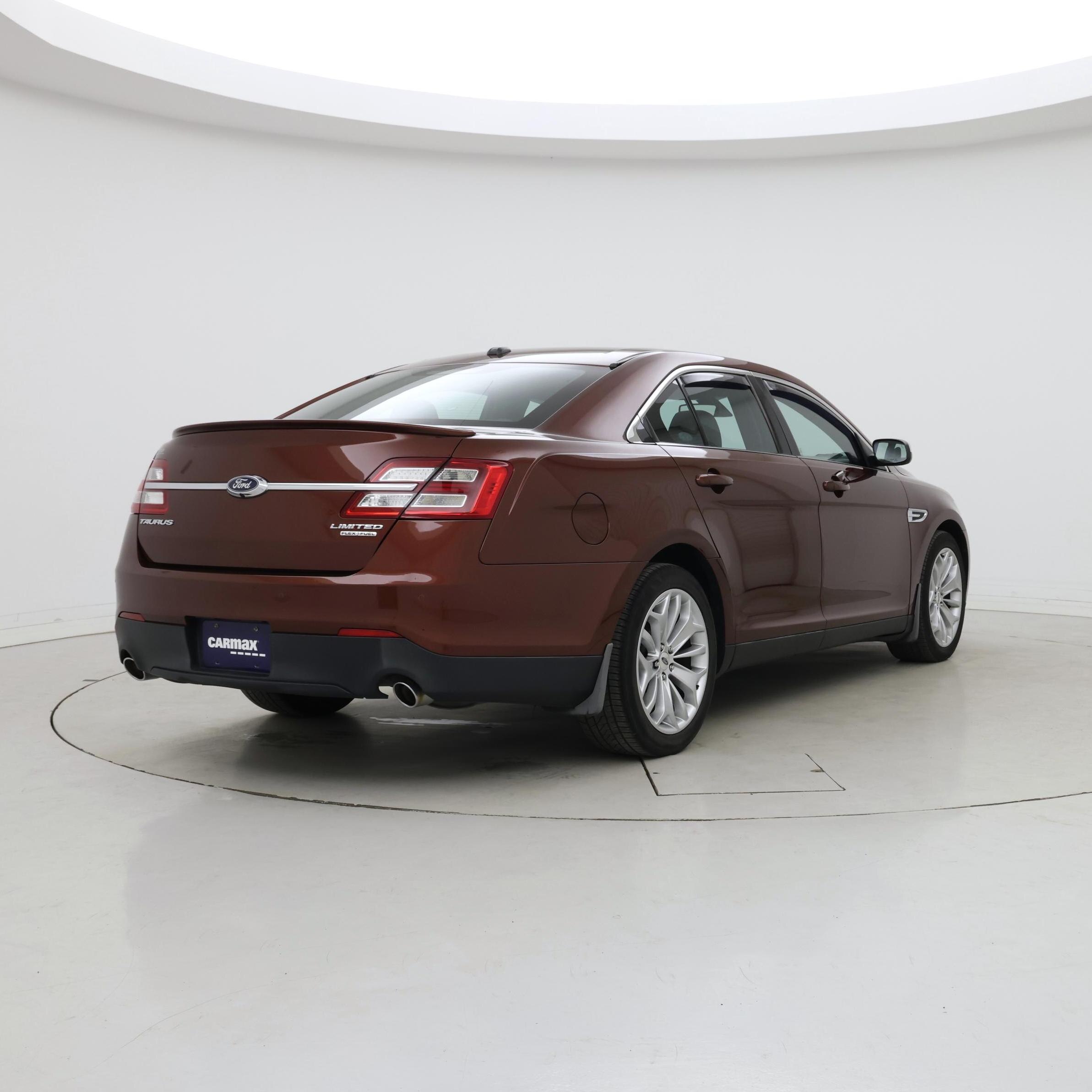 Thumbnail: 2015 Ford Taurus - 8