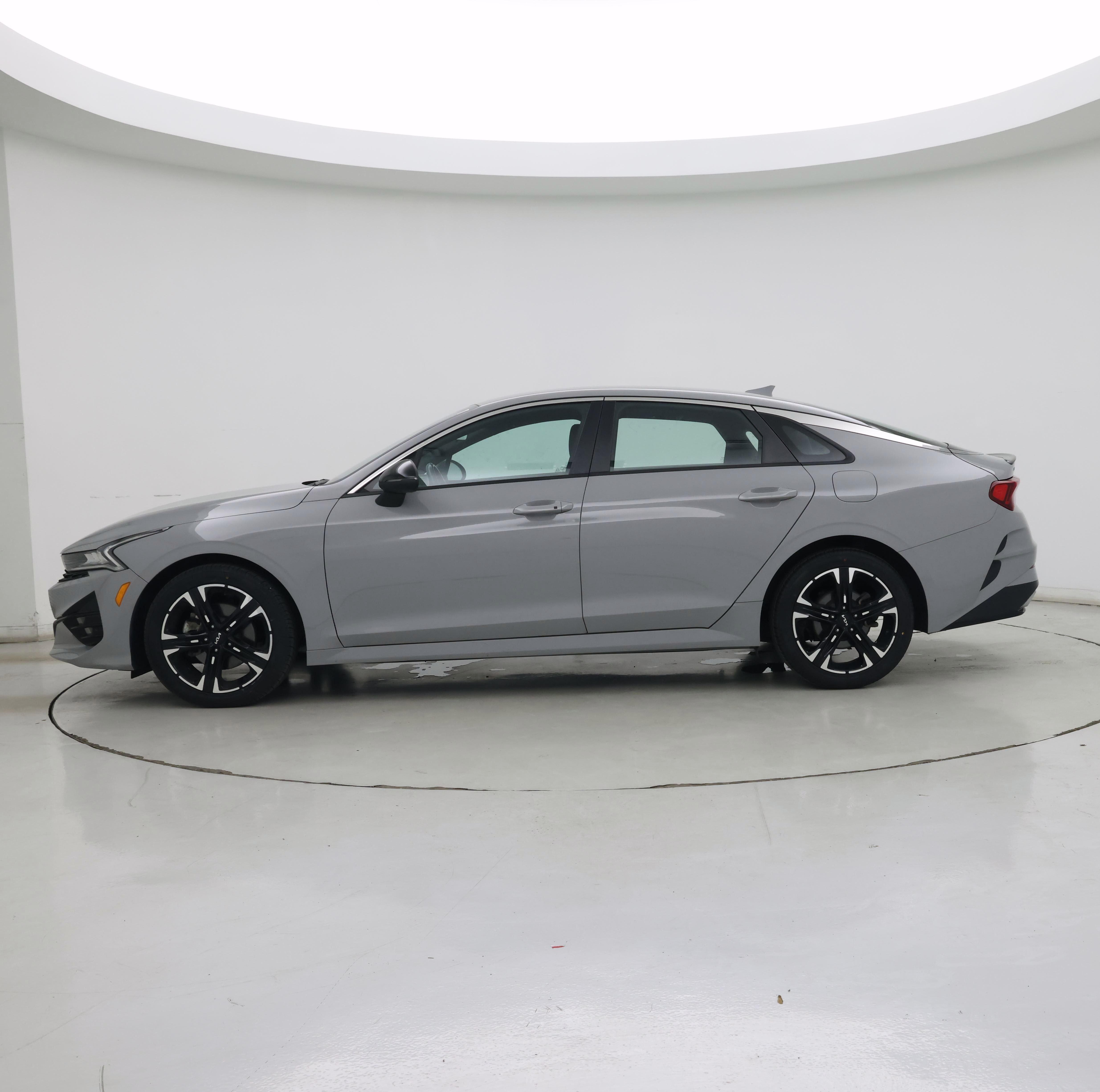 Thumbnail: 2022 Kia K5 - 3