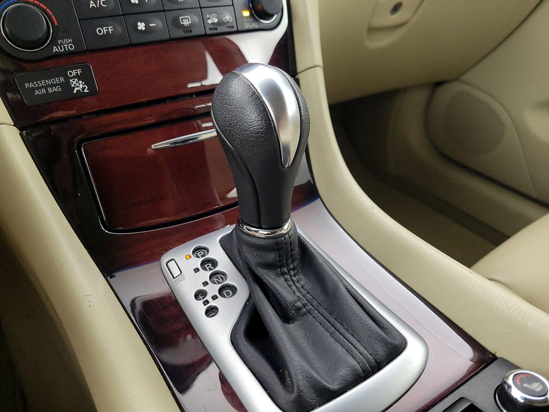 Thumbnail: 2016 INFINITI QX50 - 18