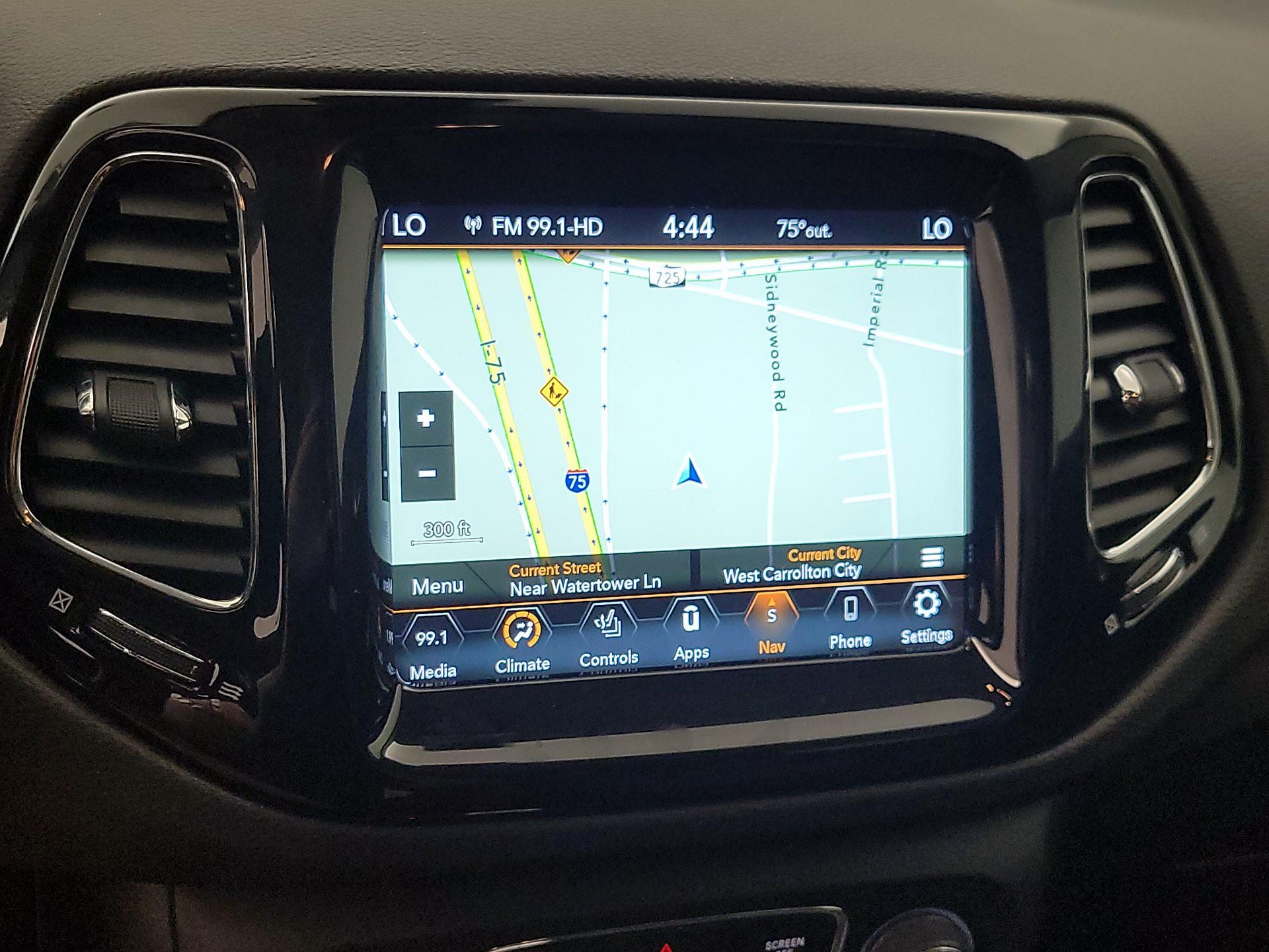 Thumbnail: 2018 Jeep Compass - 14