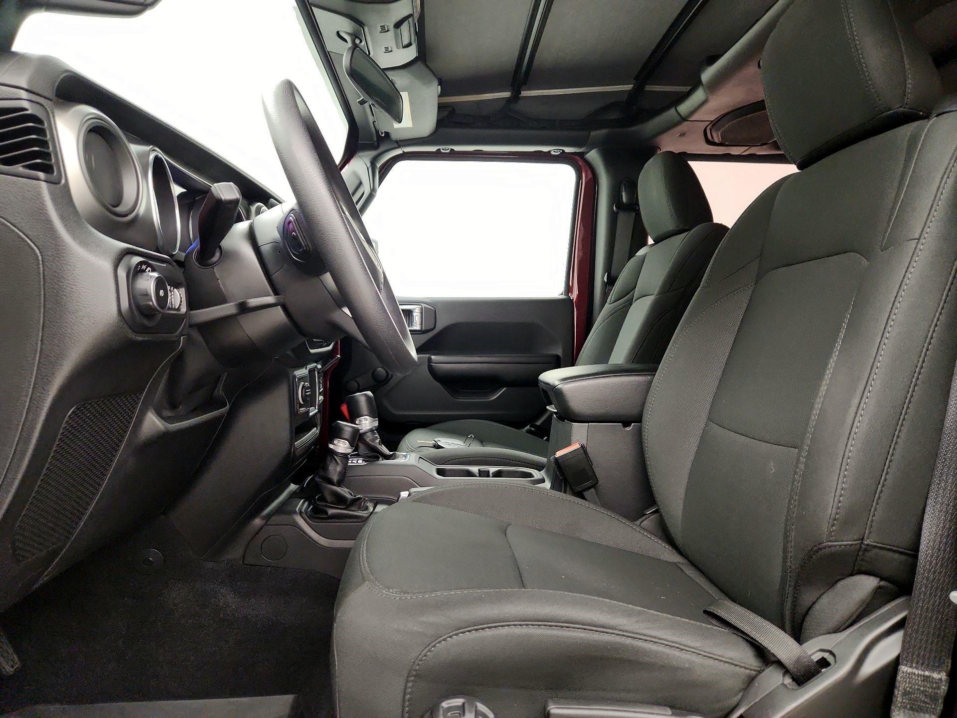 Thumbnail: 2021 Jeep Wrangler - 11
