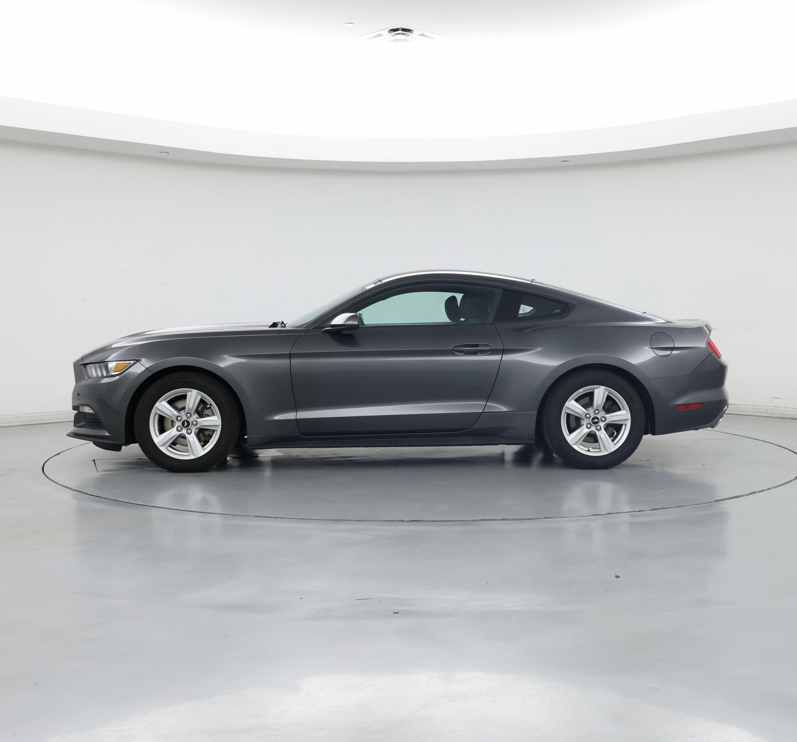 Thumbnail: 2017 Ford Mustang - 3