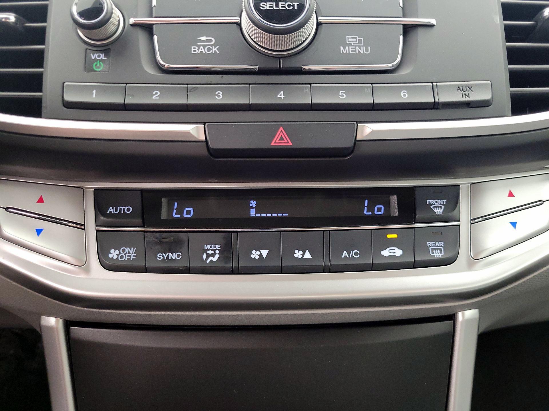 Thumbnail: 2015 Honda Accord - 16