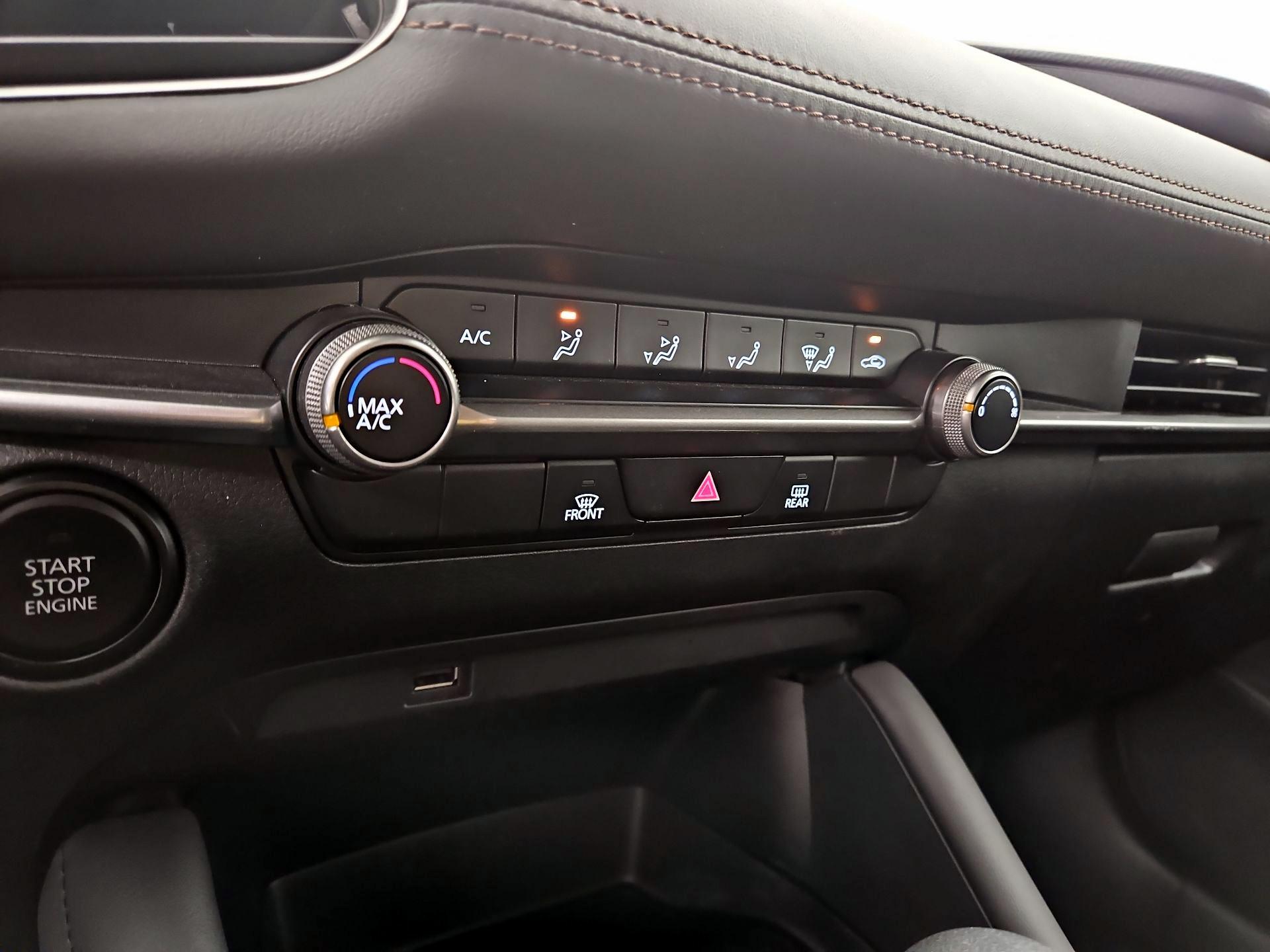 Thumbnail: 2019 Mazda Mazda3 - 17