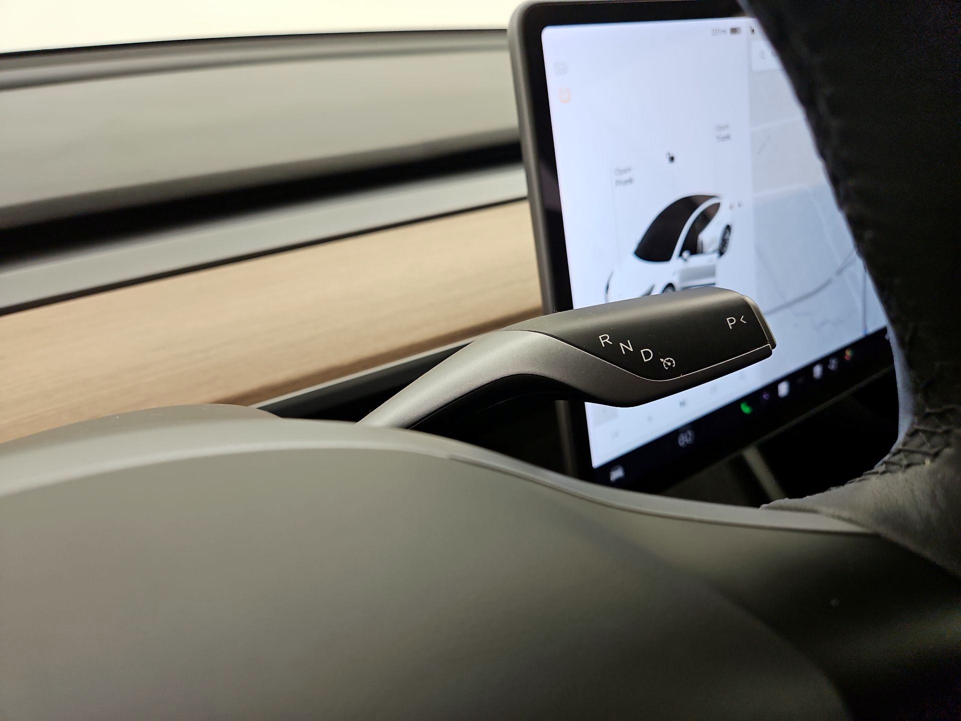 Thumbnail: 2022 Tesla Model 3 - 17