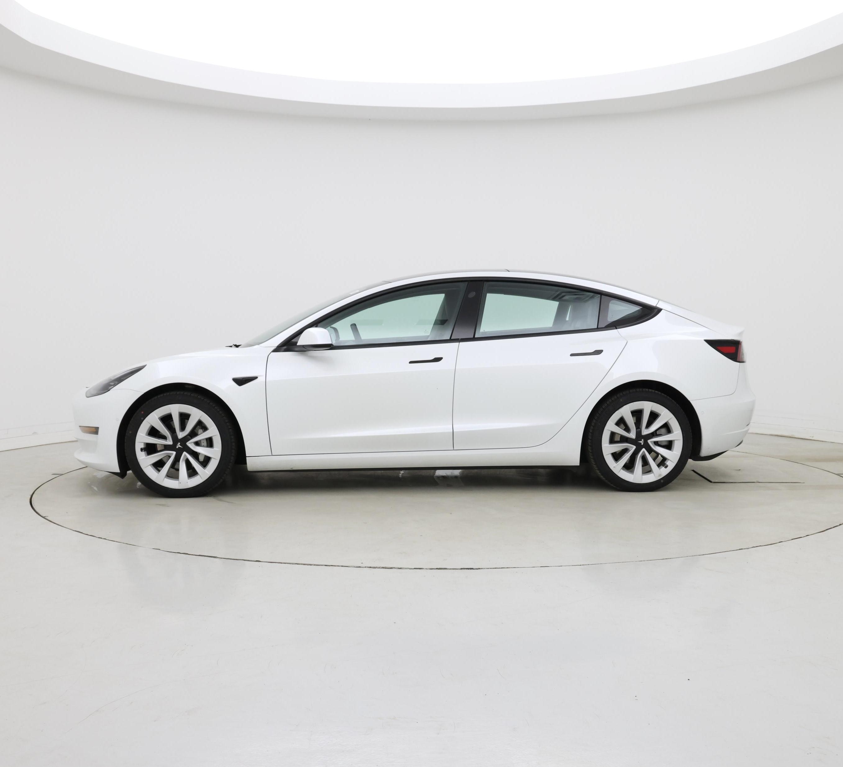 Thumbnail: 2022 Tesla Model 3 - 3