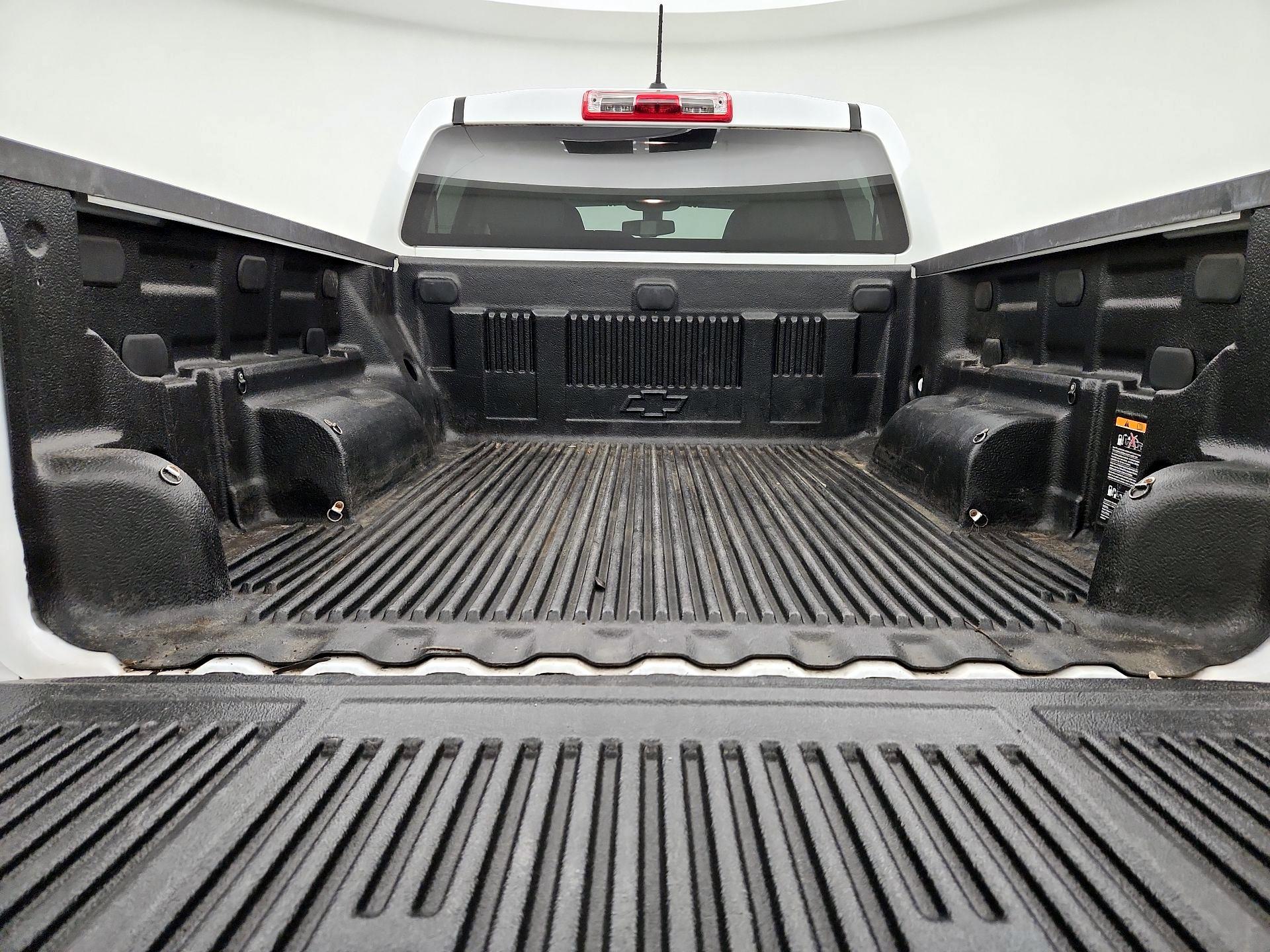 Thumbnail: 2021 Chevrolet Colorado - 20